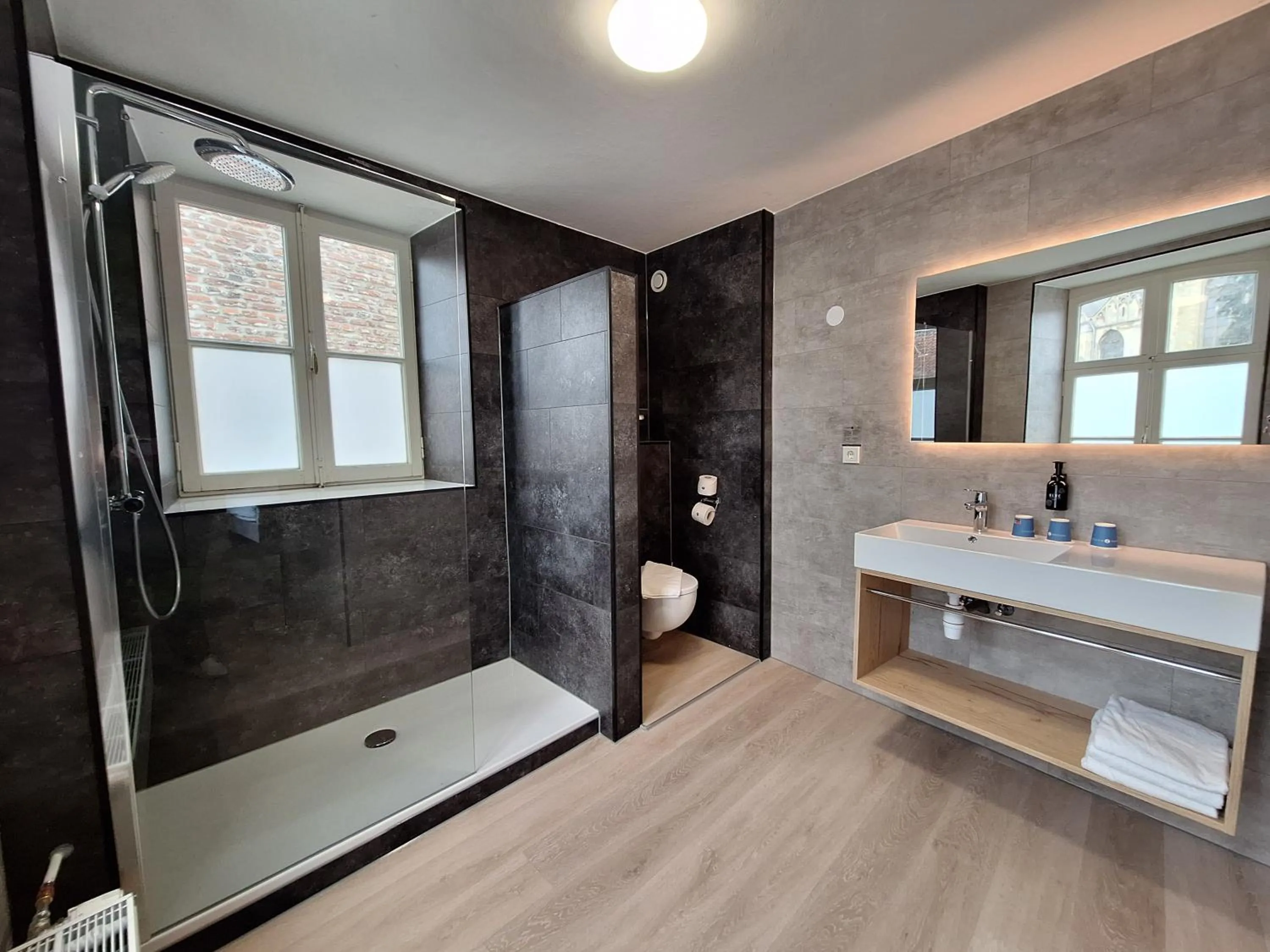 Bathroom in Fletcher Hotel La Ville Blanche