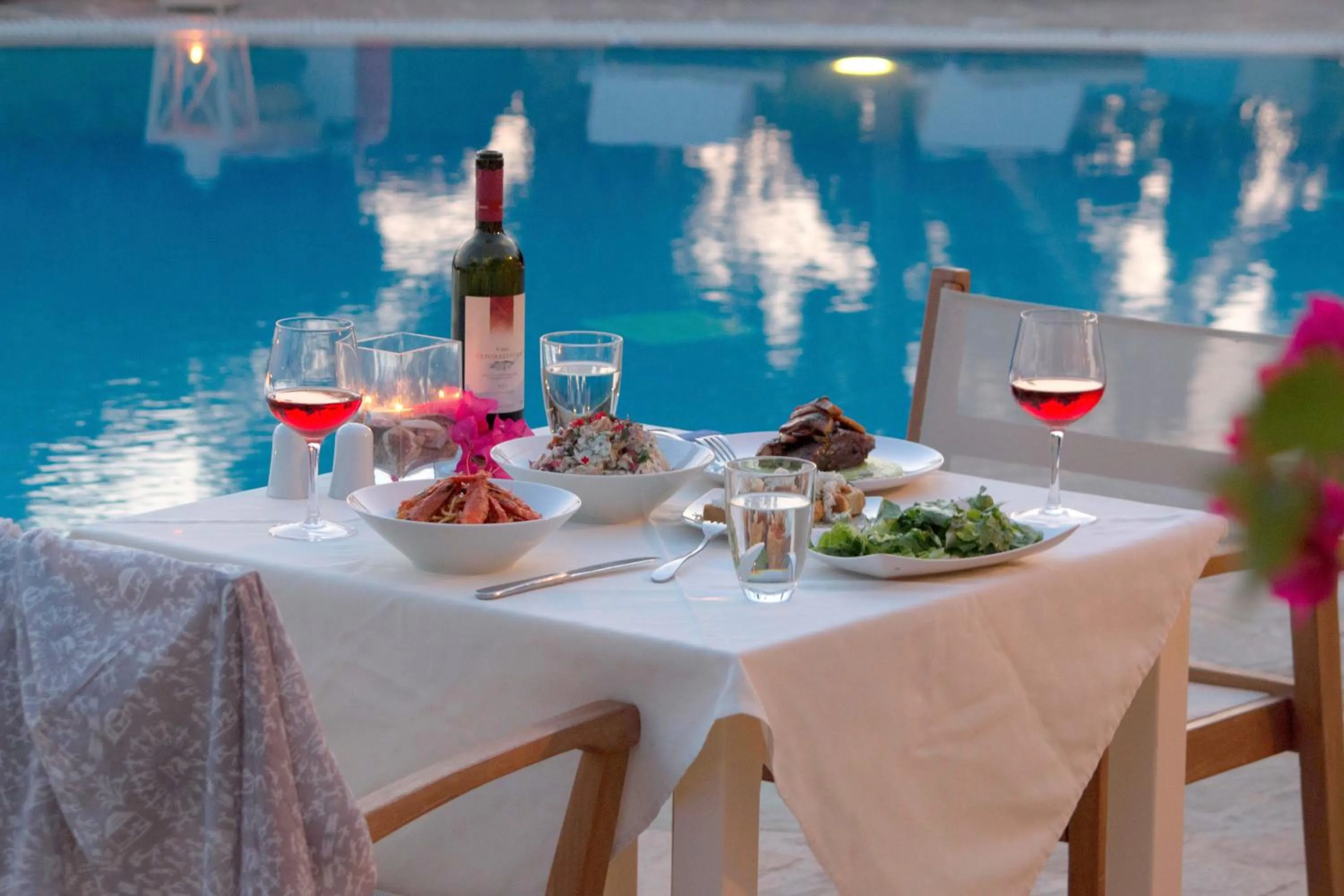 Restaurant/places to eat in Kavos Hotel Naxos