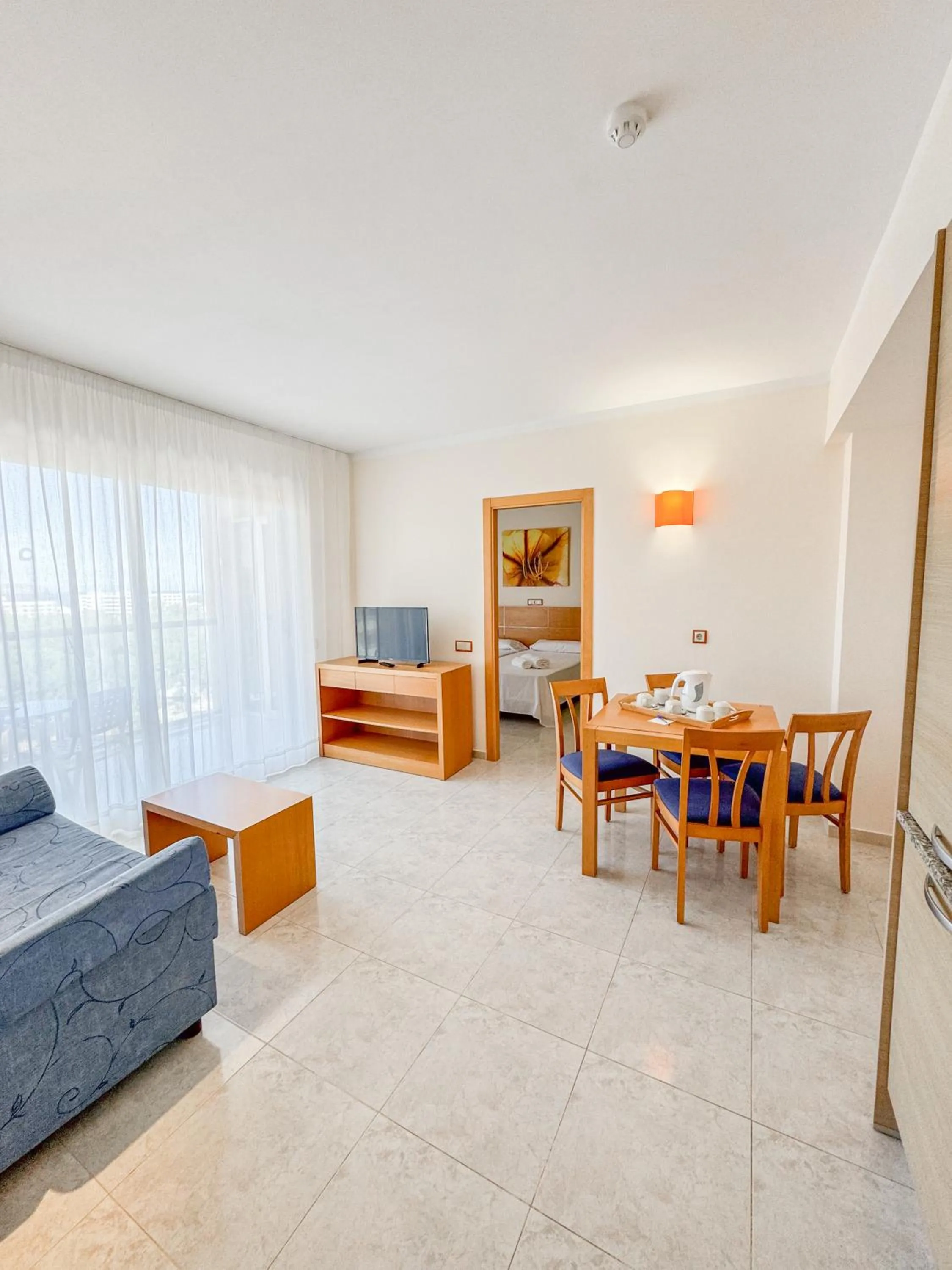 Living room in Hotel Atlantic by Hoteles Centric