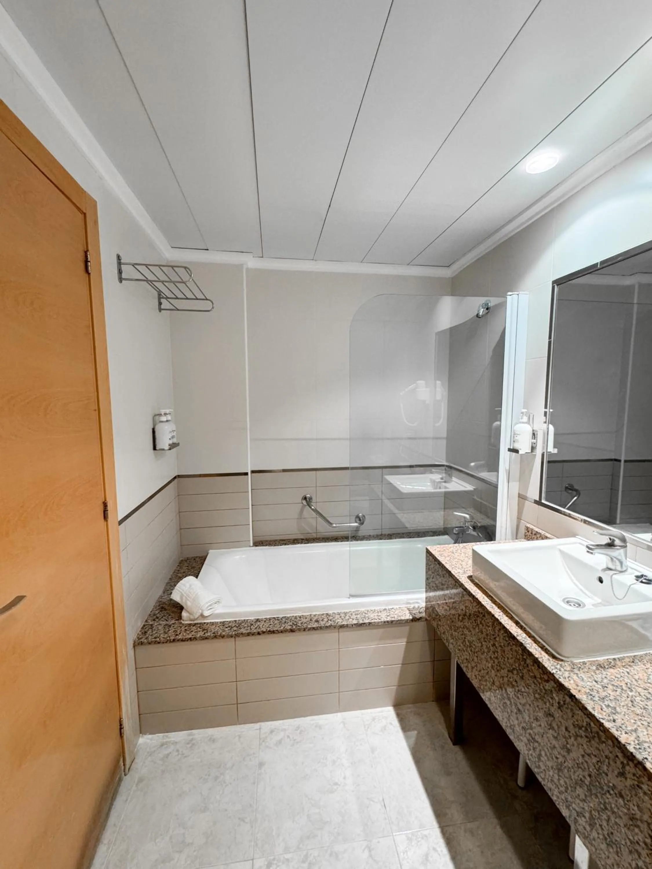 Bathroom in Hotel Atlantic by Hoteles Centric