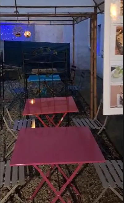 Patio in hôtel- restaurant le Saint Quentin