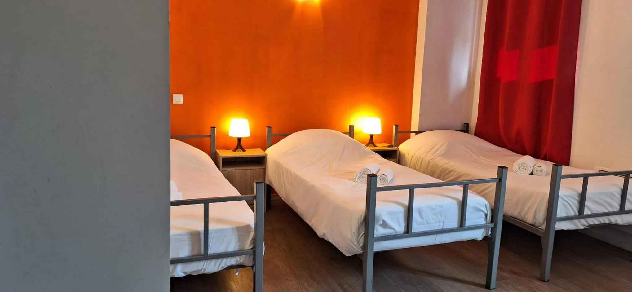 Bed in hôtel- restaurant le Saint Quentin