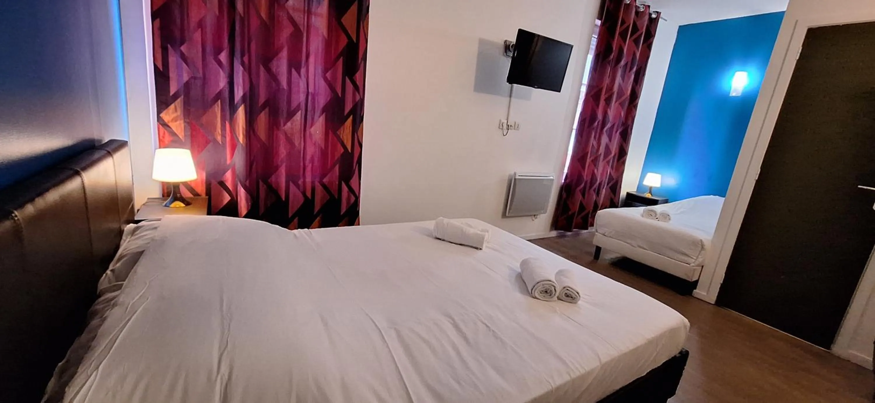 Bed in hôtel- restaurant le Saint Quentin