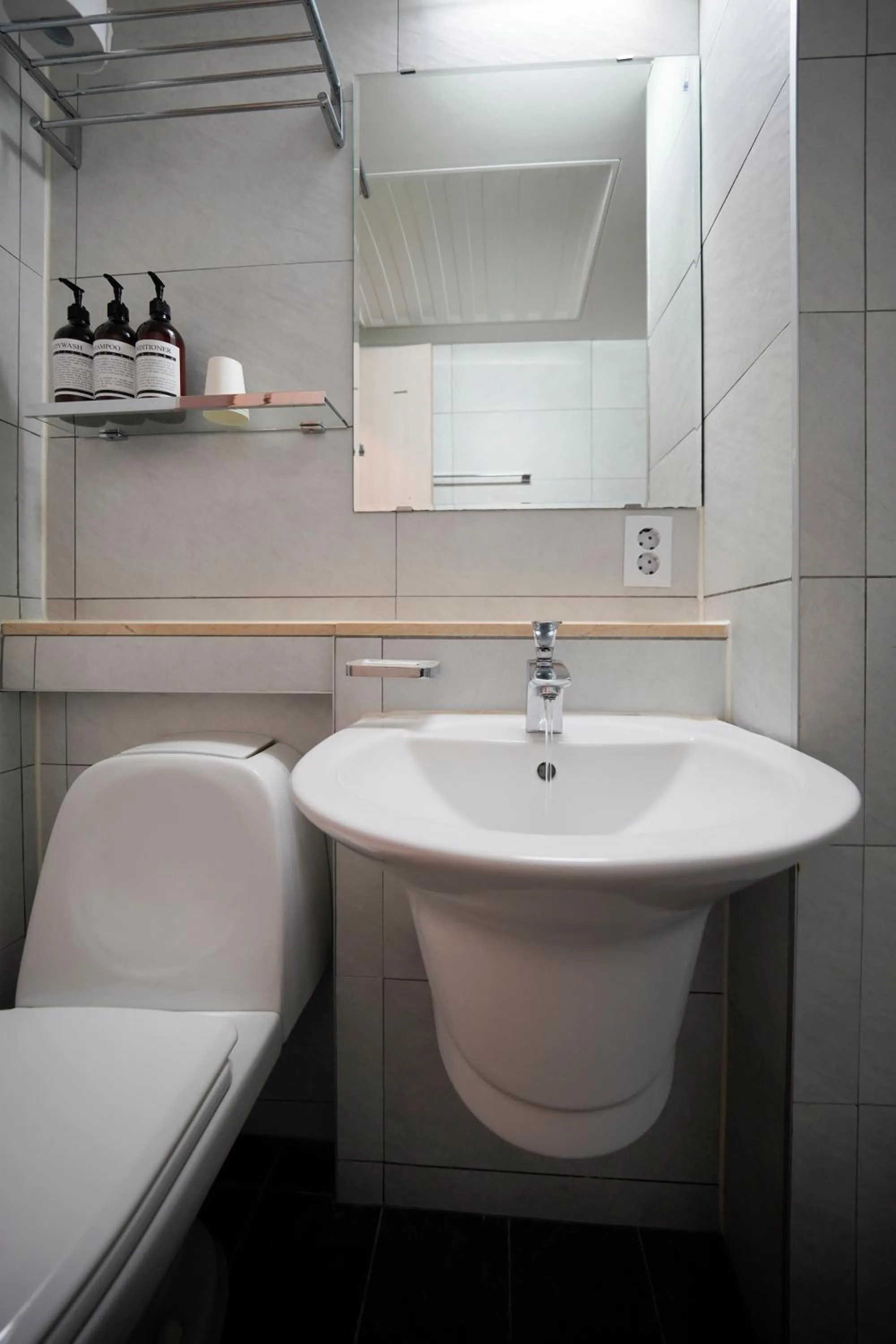 Toilet in Hotel DADA Insadong