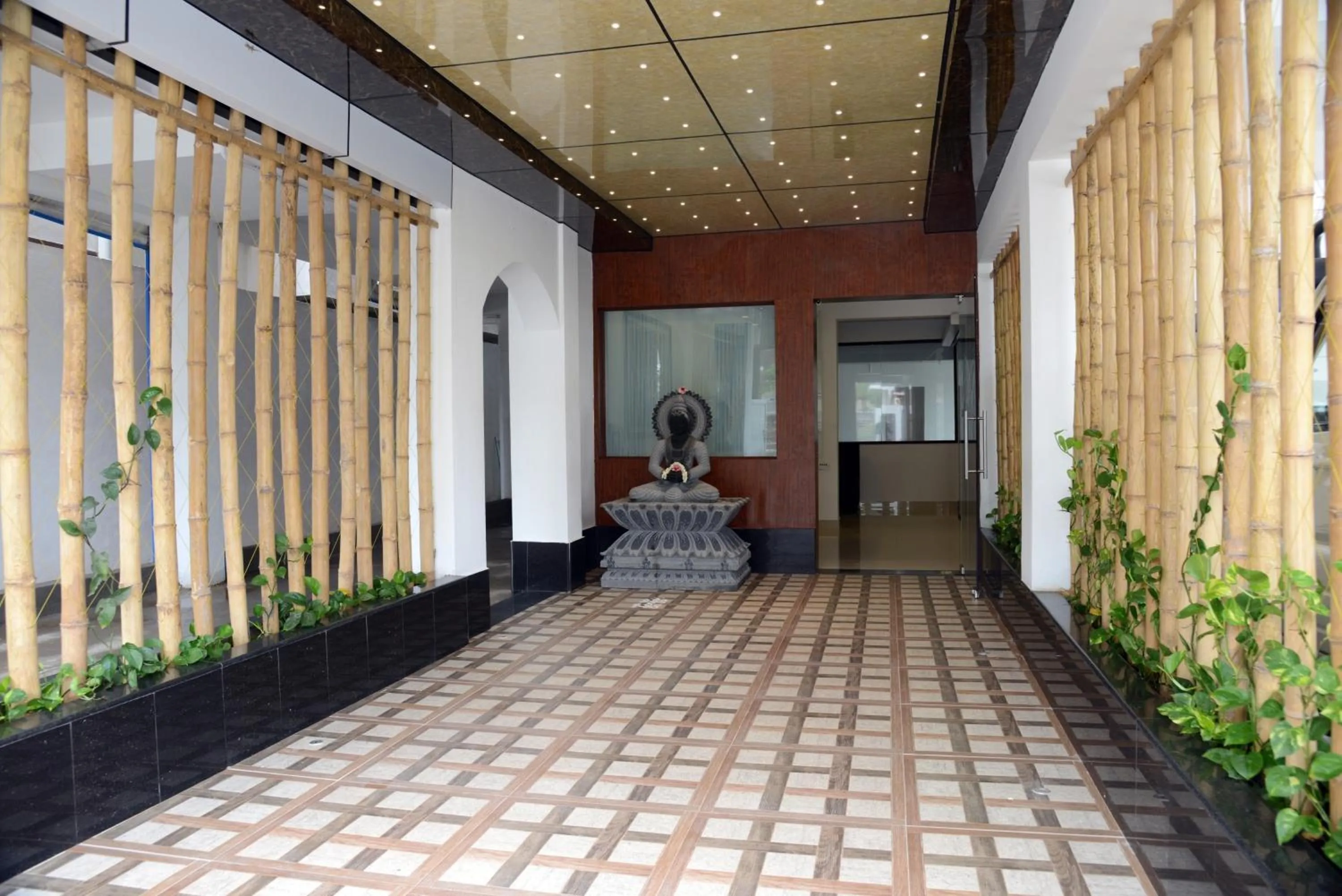 Facade/entrance in De Castle Inn