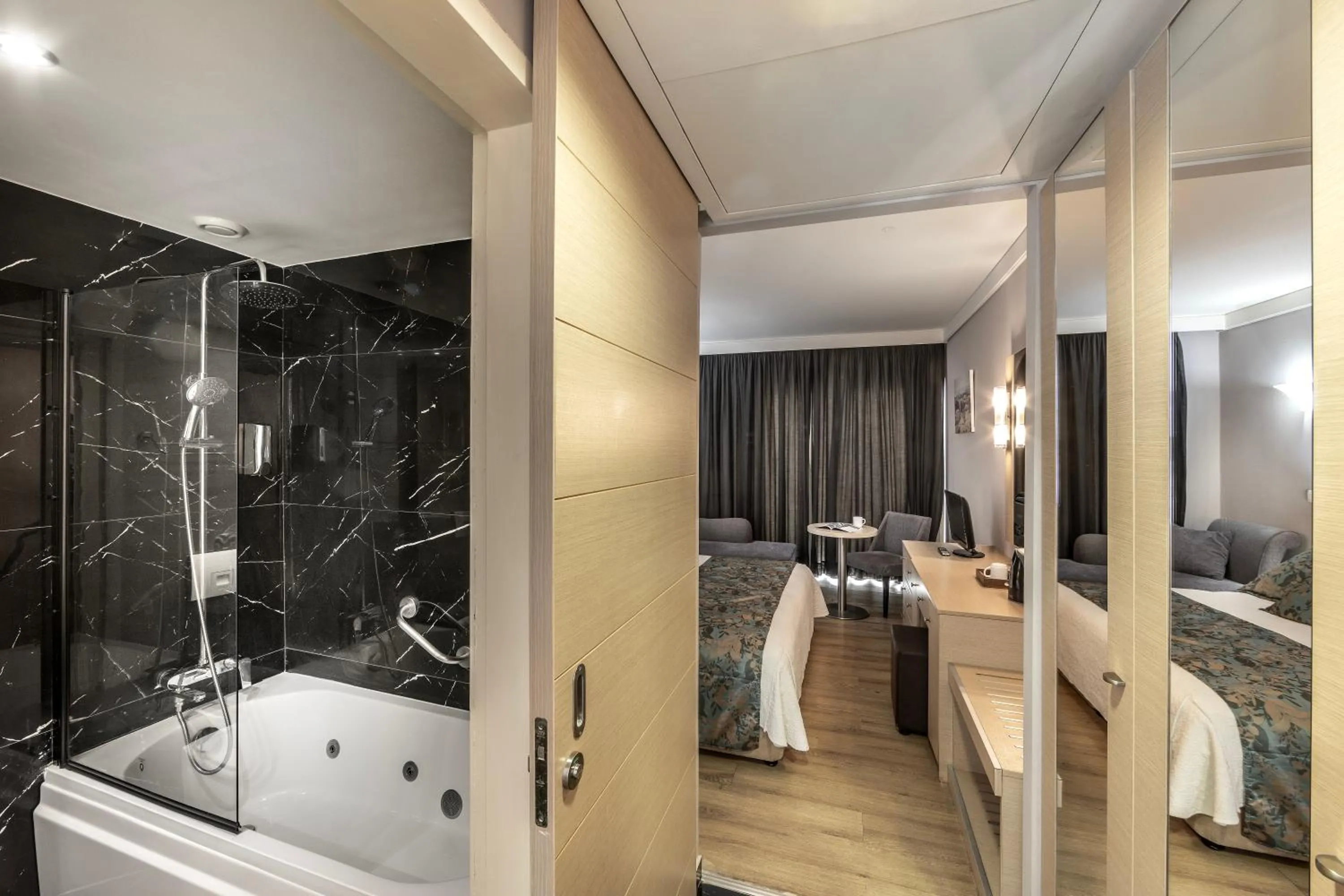 Bedroom, Bed in Louis Ledra Beach