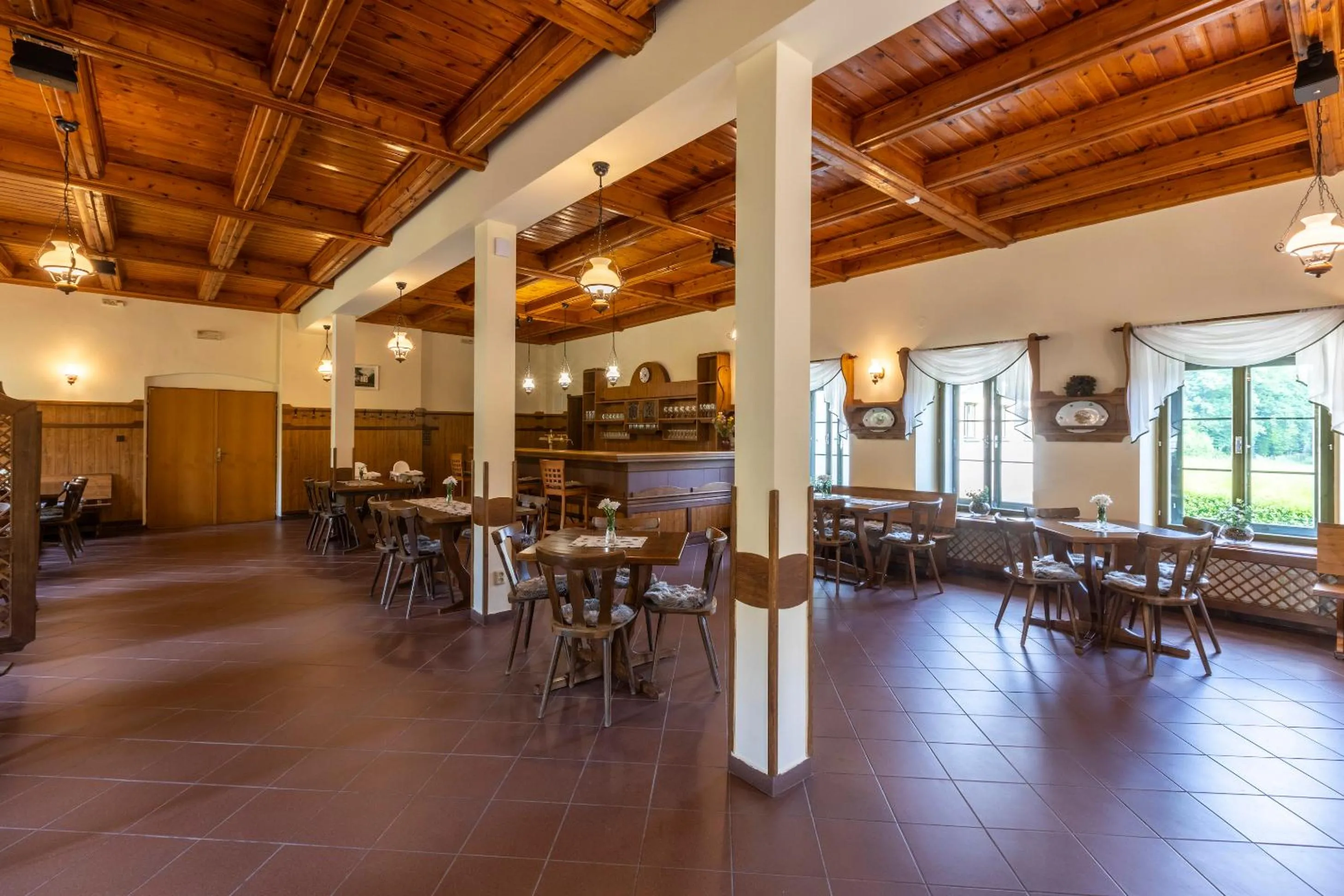Restaurant/places to eat in Pension Hubert