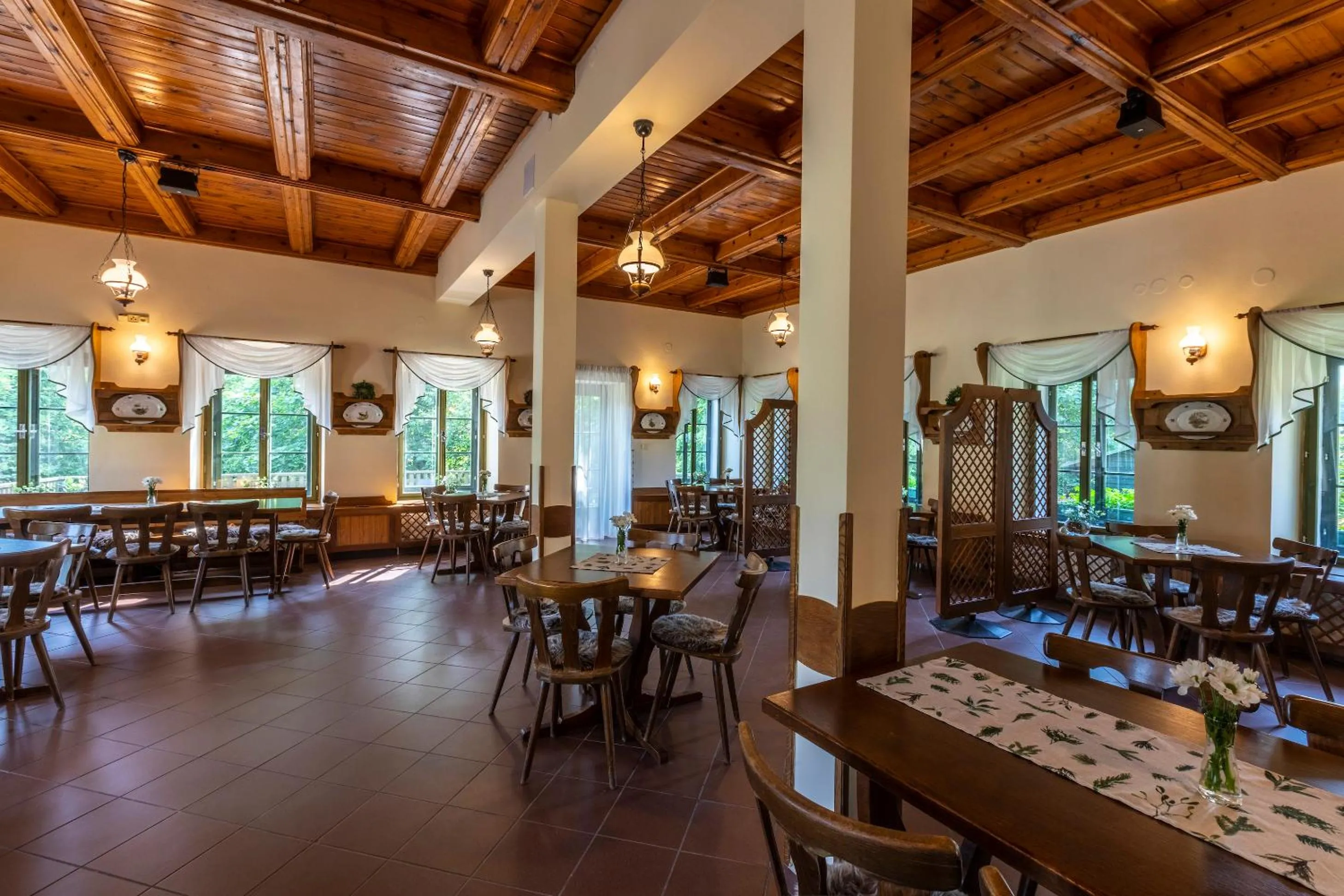 Restaurant/places to eat in Pension Hubert