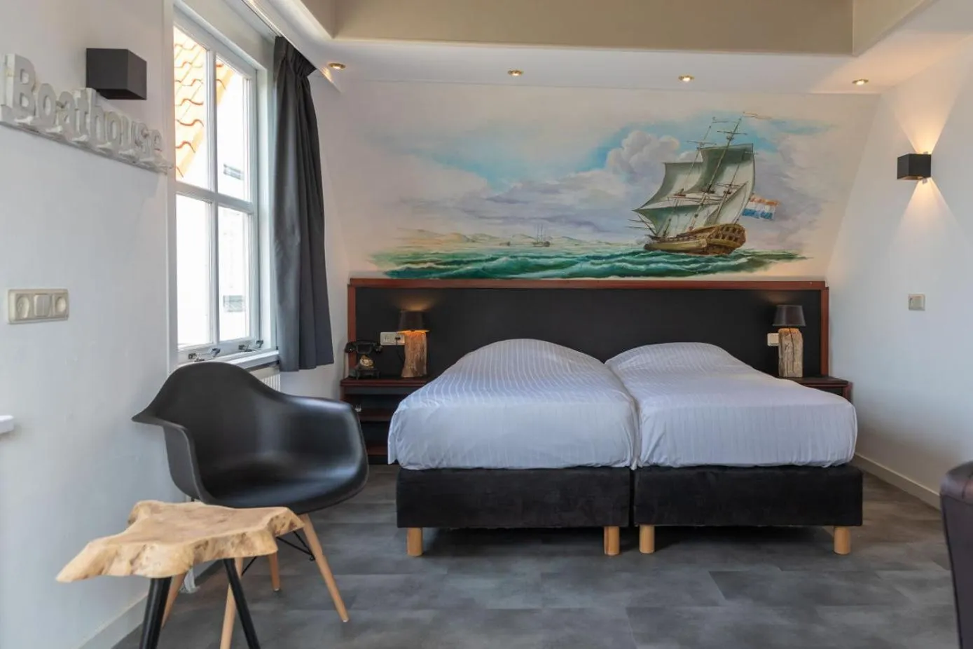 Bedroom, Bed in Hotel-Restaurant Loodsmans Welvaren