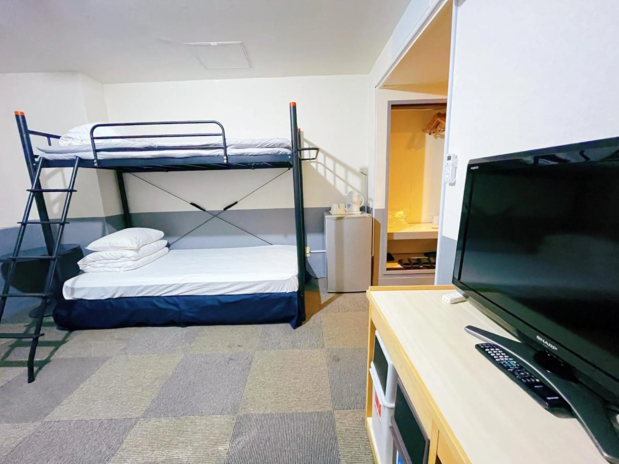 Photo of the whole room, Bed in Hotel Orox