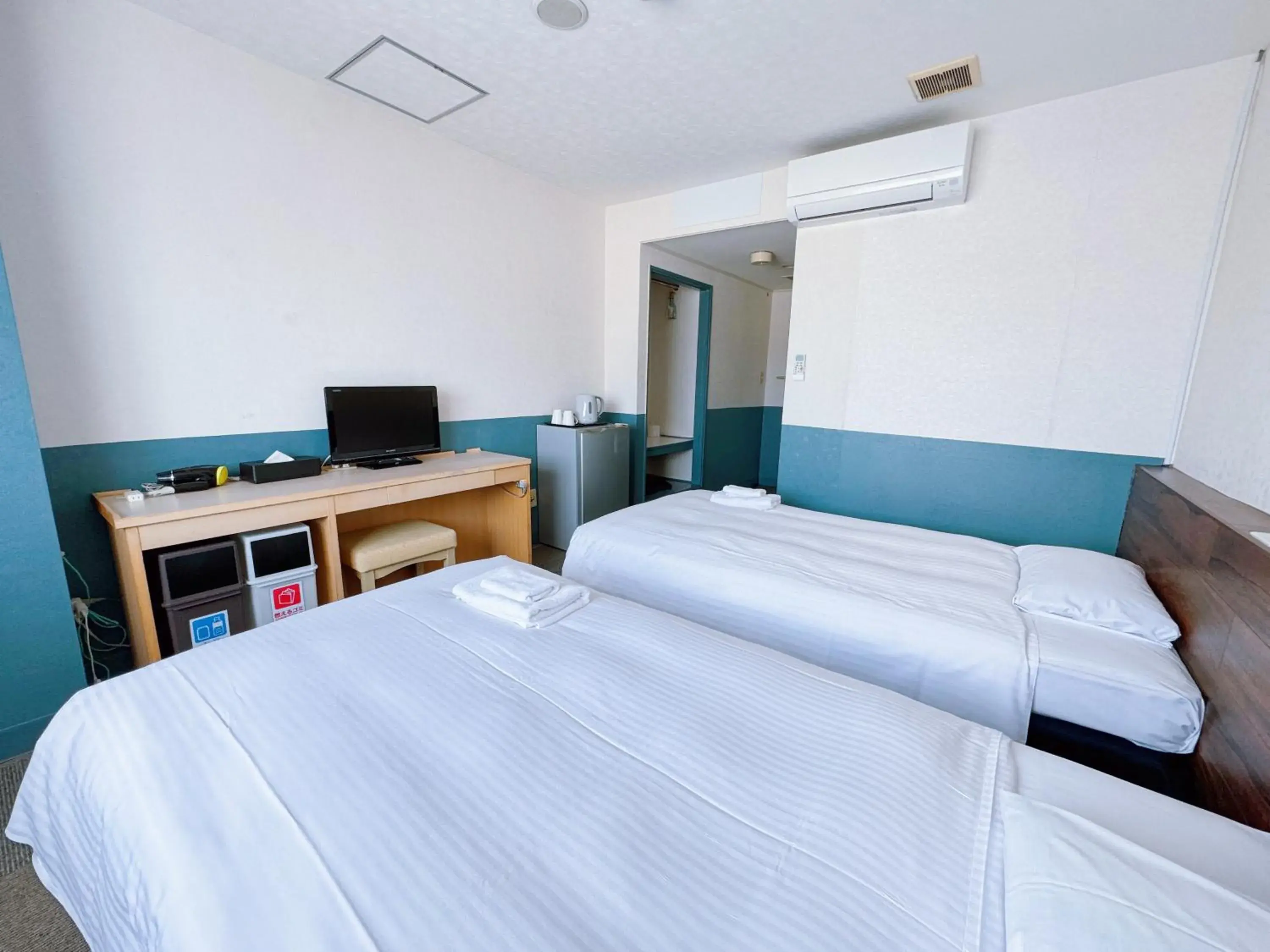 Twin Room - single occupancy - Non-Smoking in Hotel Orox Twin Room - single occupancy - Non-Smoking in Hotel Orox