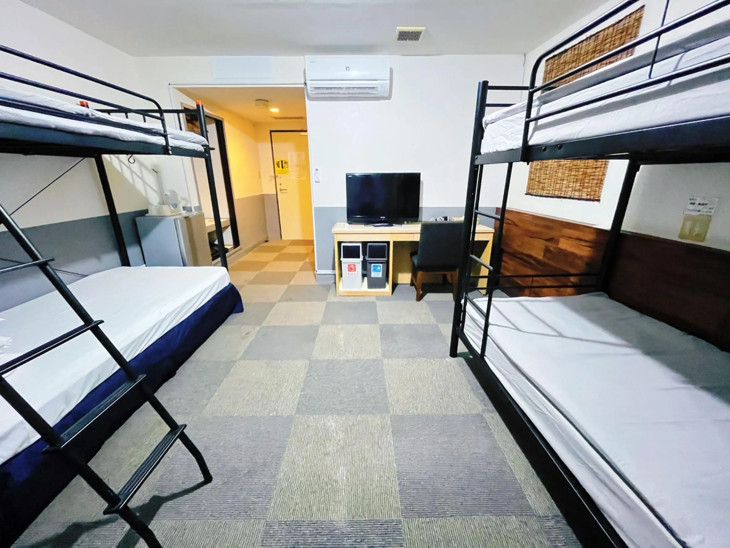 TV and multimedia, Bed in Hotel Orox