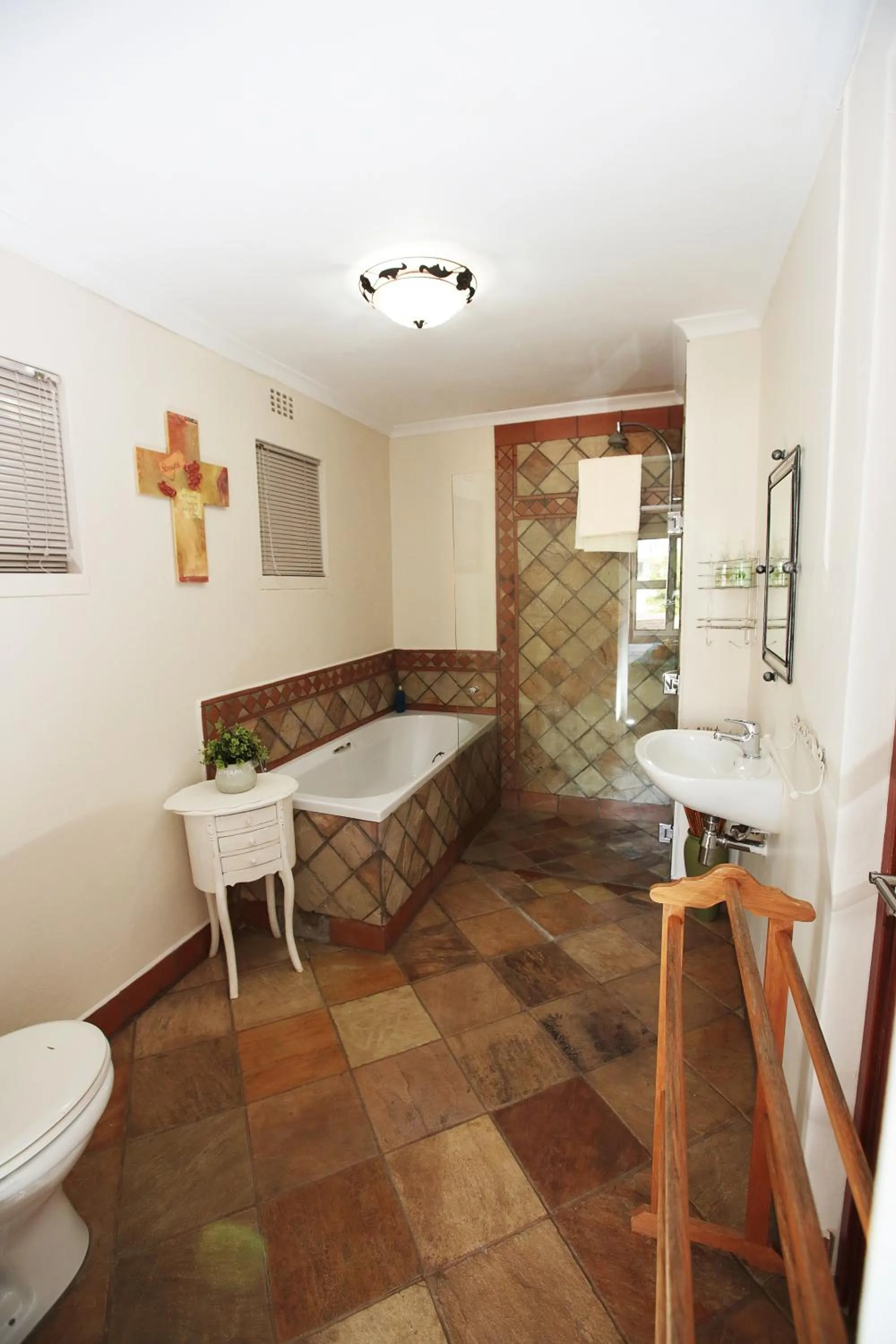 Bathroom in 19th Hole Golf Villa Guesthouse