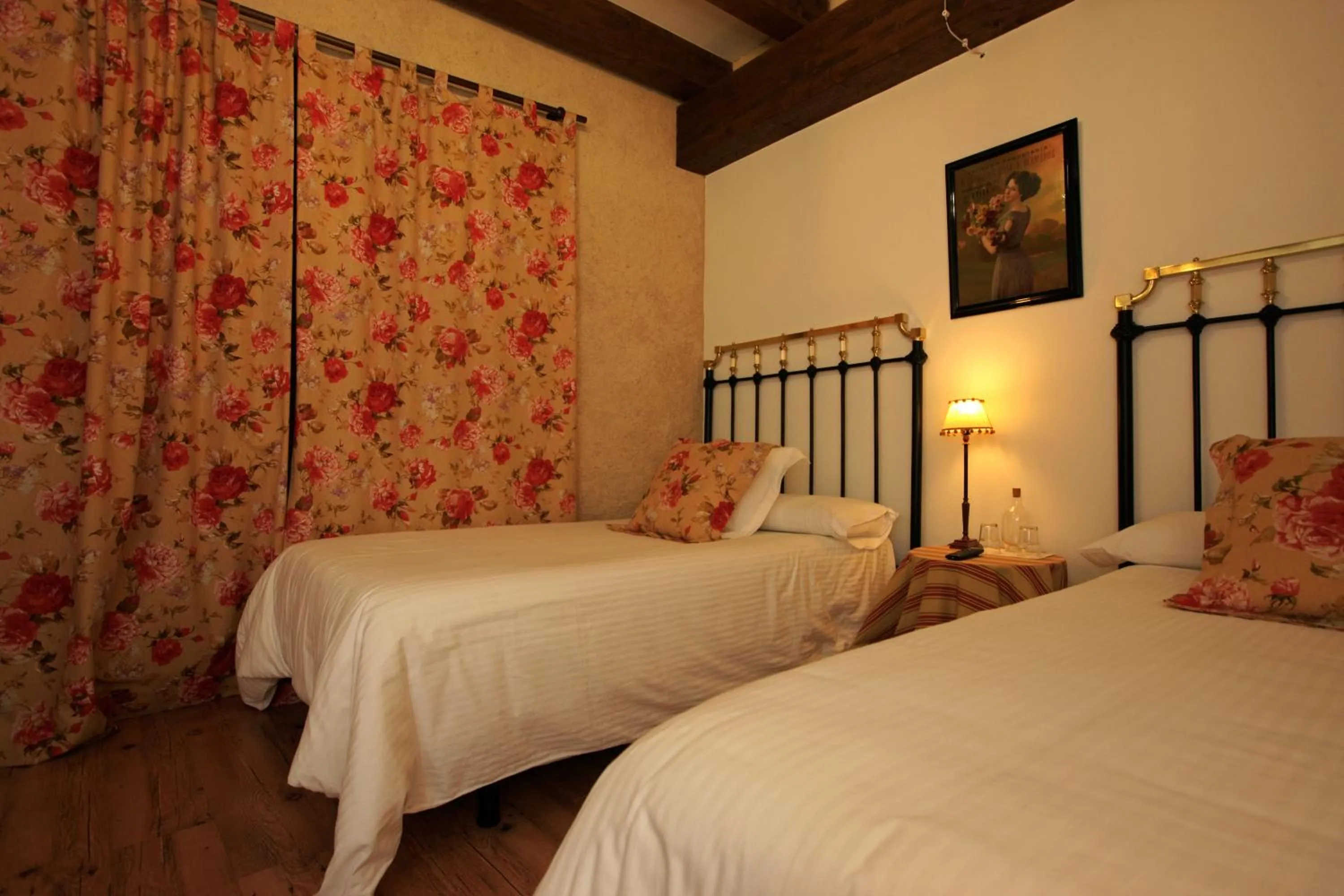 Bedroom, Bed in Posada Real del Buen Camino, alojamiento rural