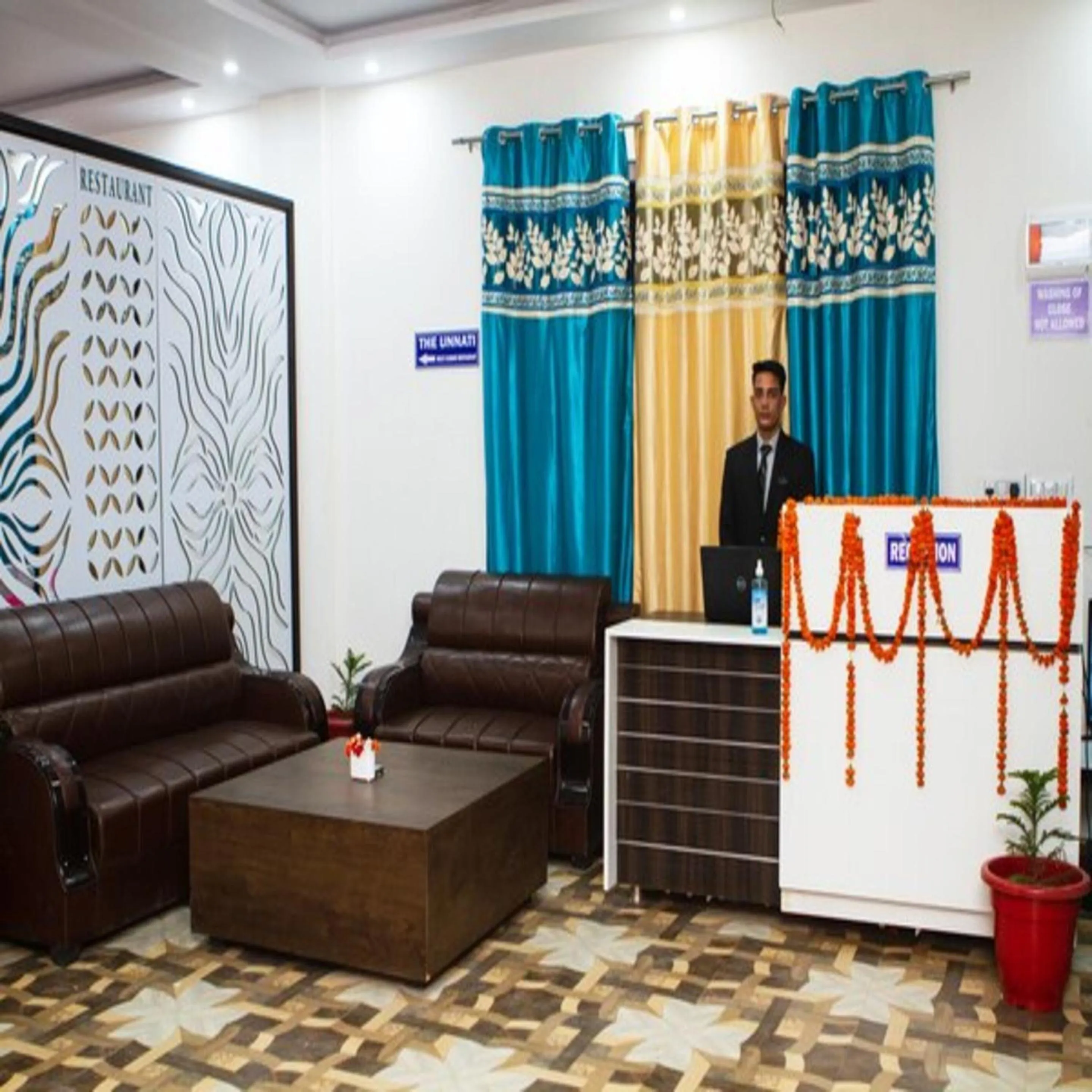 Lobby or reception in Hotel Roop