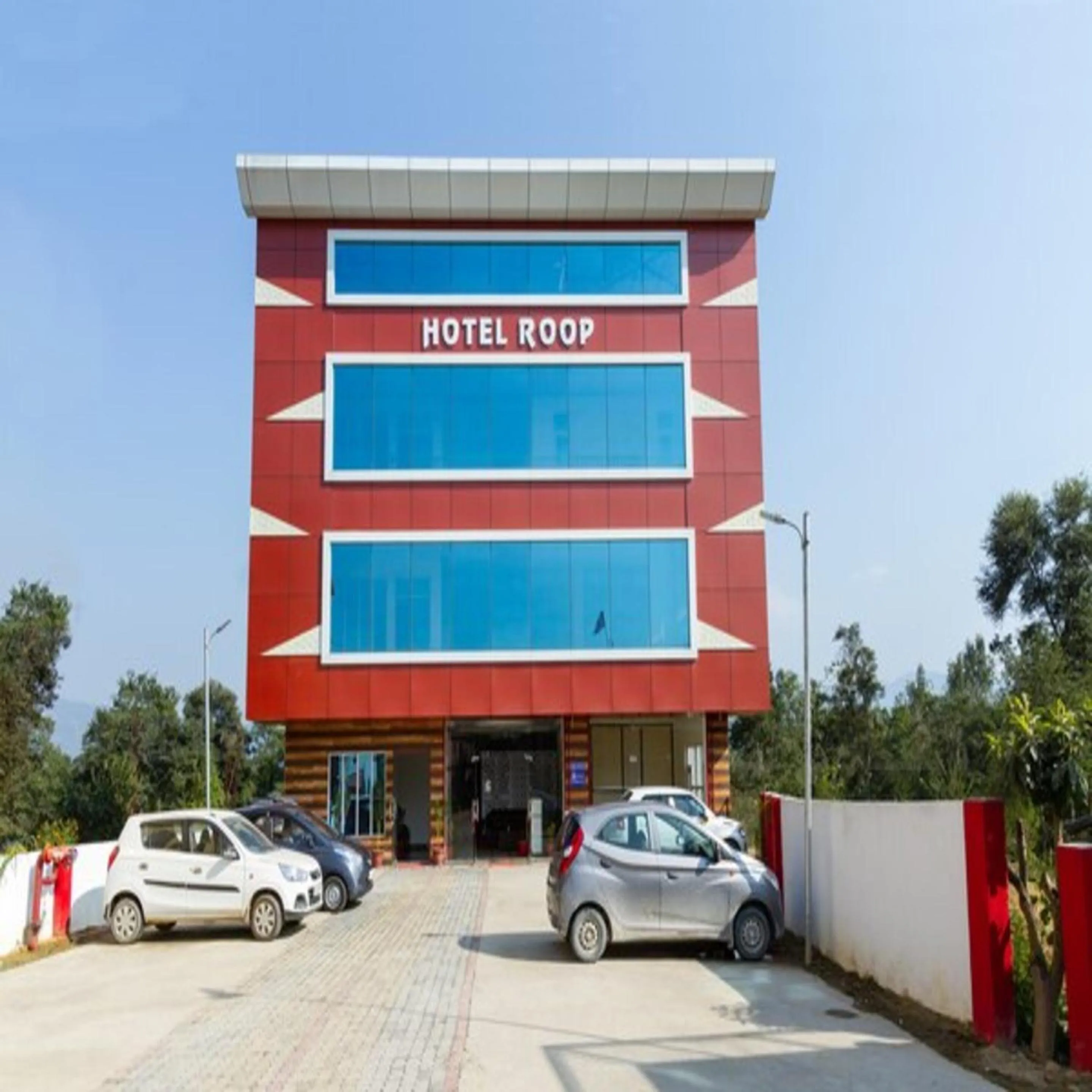 Property building in Hotel Roop