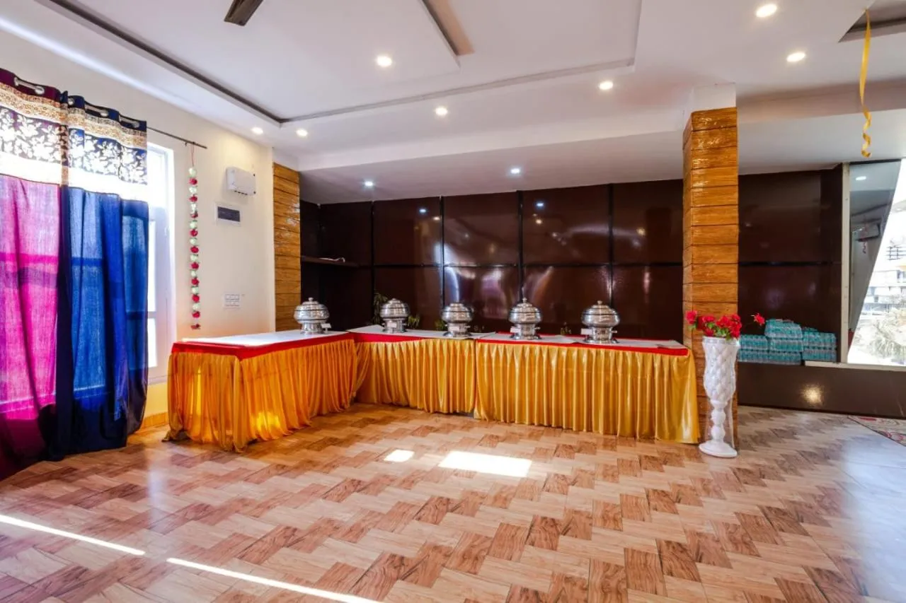 Banquet/Function facilities in Hotel Roop