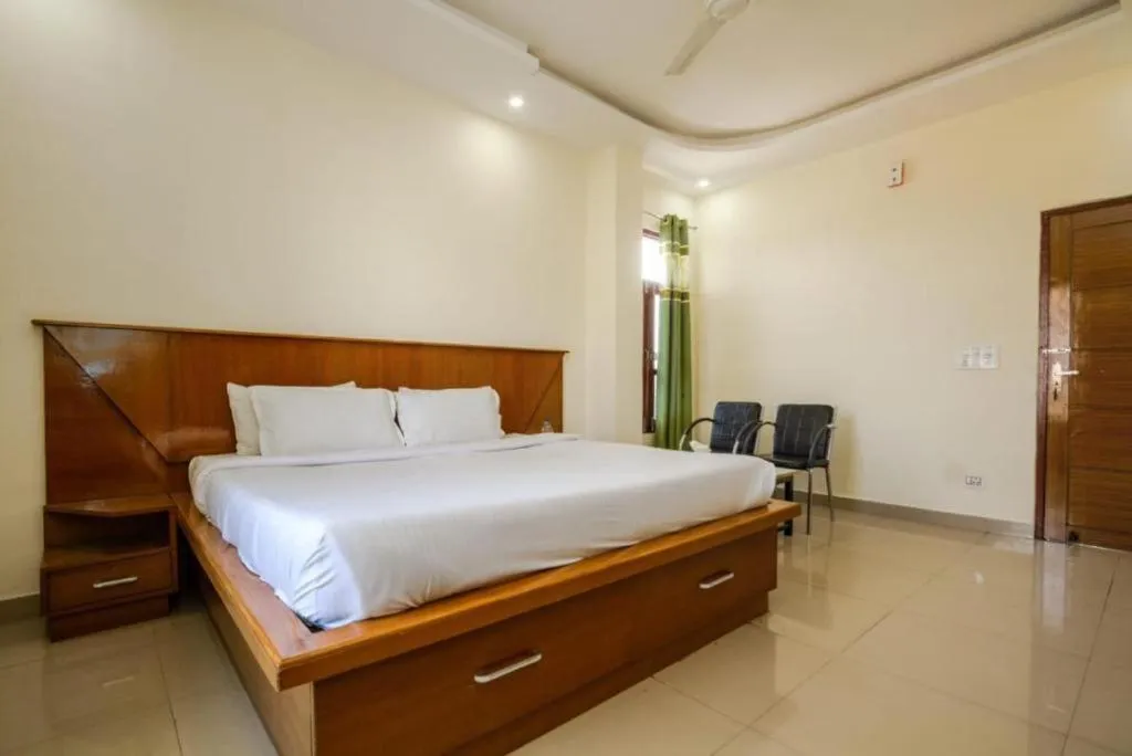 Bedroom in Hotel Roop
