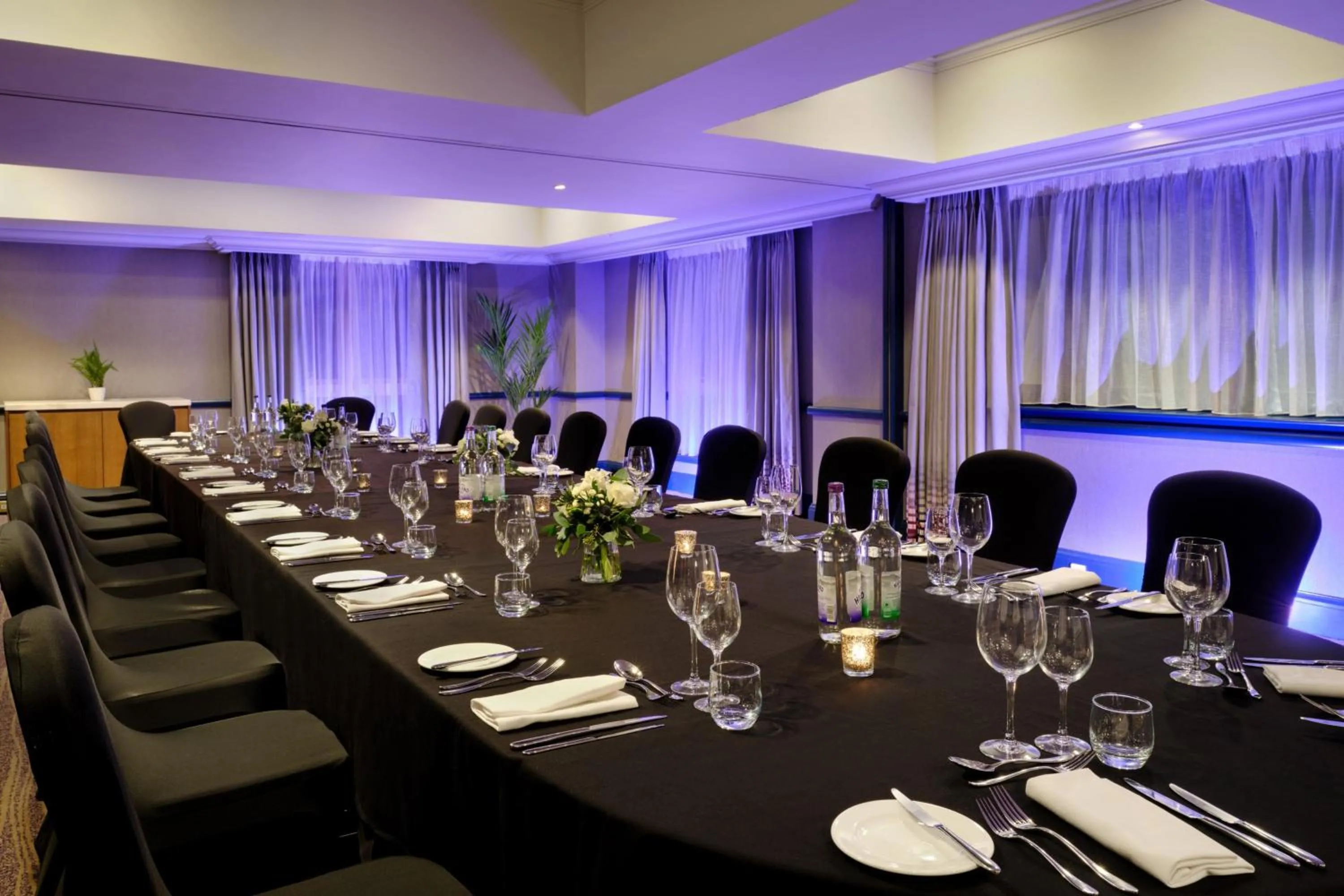 Meeting/conference room in Edinburgh Marriott Hotel Holyrood