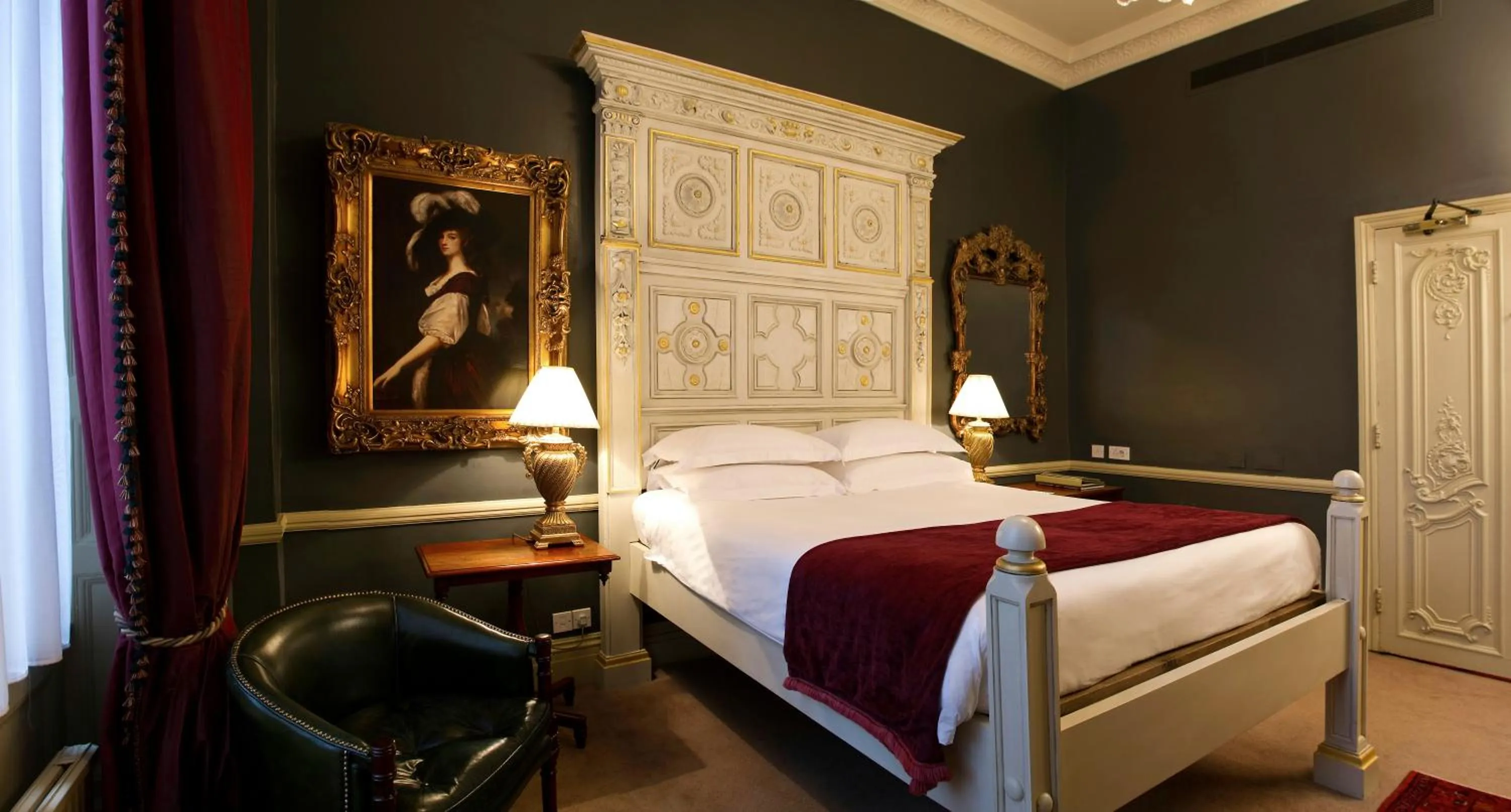 Photo of the whole room, Bed in The Gore London - Starhotels Collezione