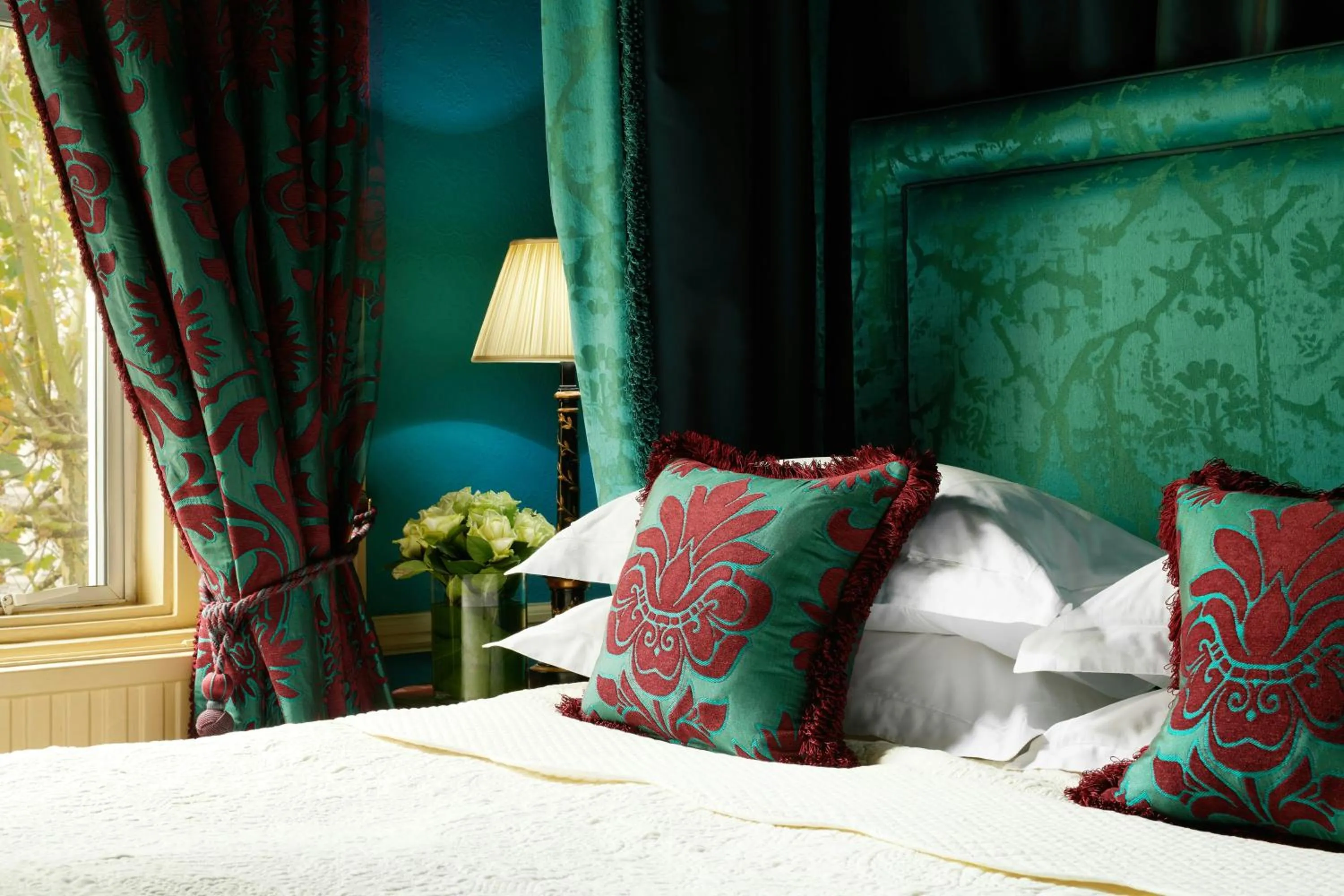 Photo of the whole room, Bed in The Gore London - Starhotels Collezione