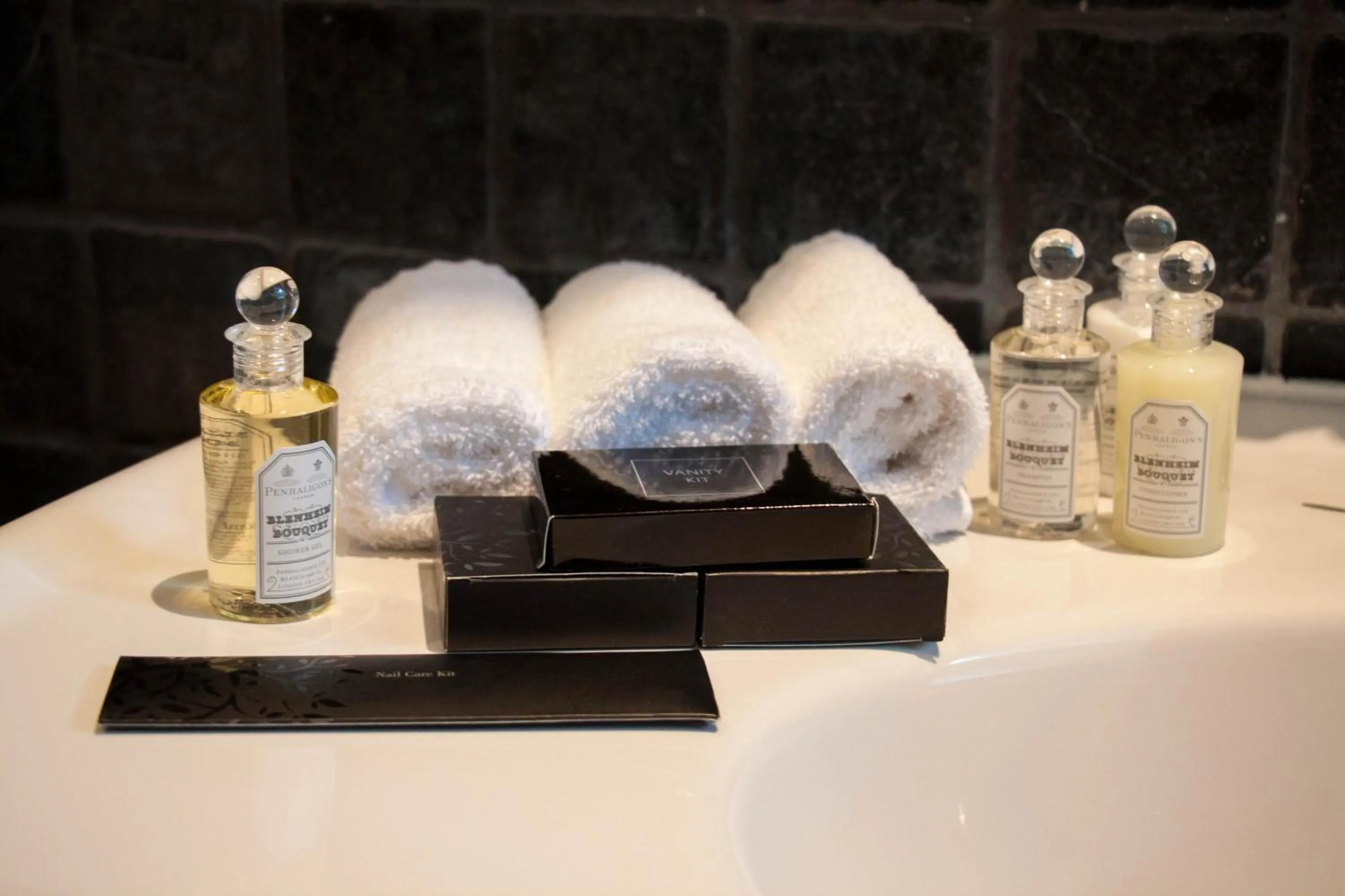 Toilet in The Gore London - Starhotels Collezione