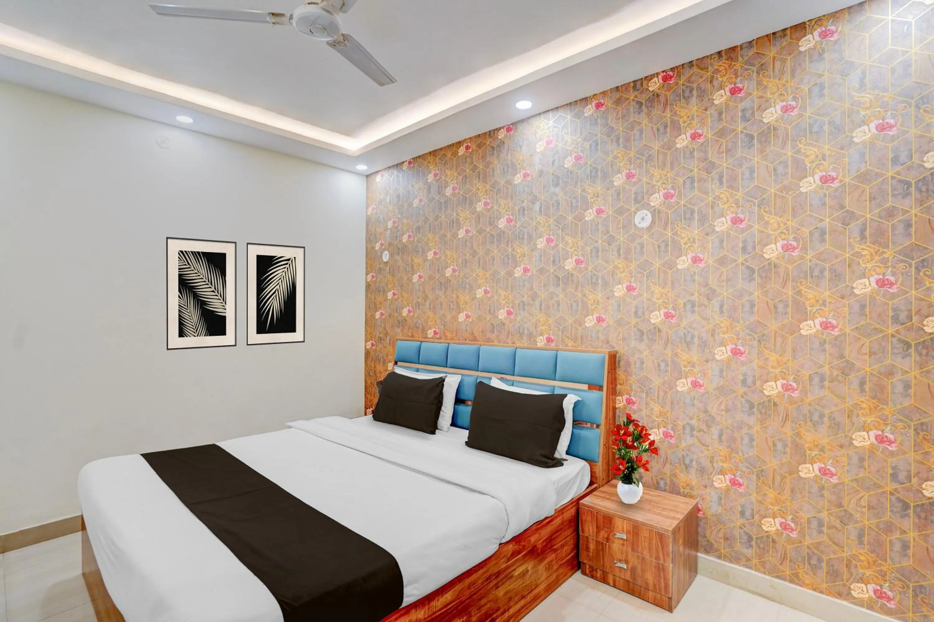 Bedroom, Bed in Hotel O Ramaland Homestay