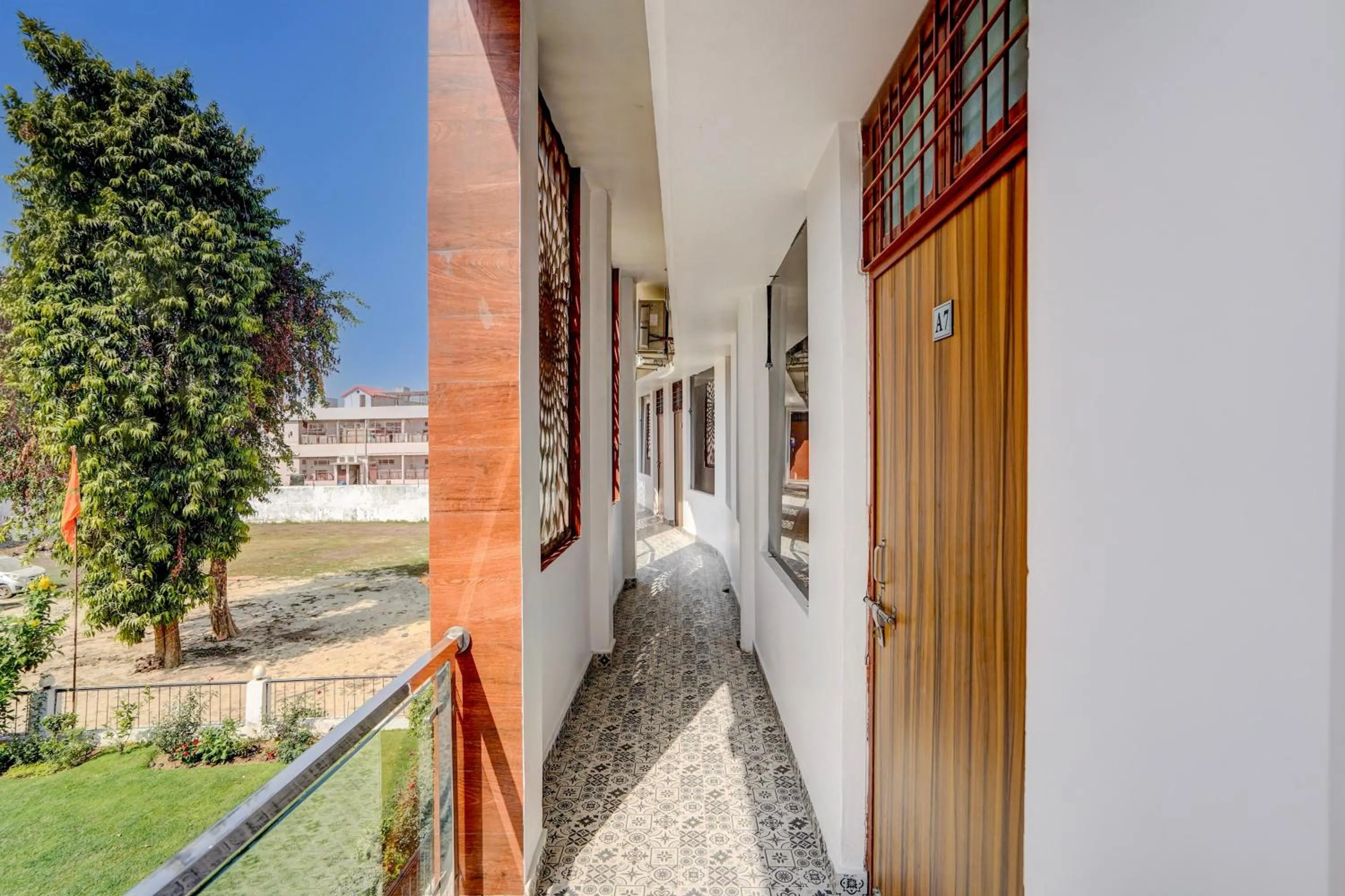 Lobby or reception in Hotel O Ramaland Homestay