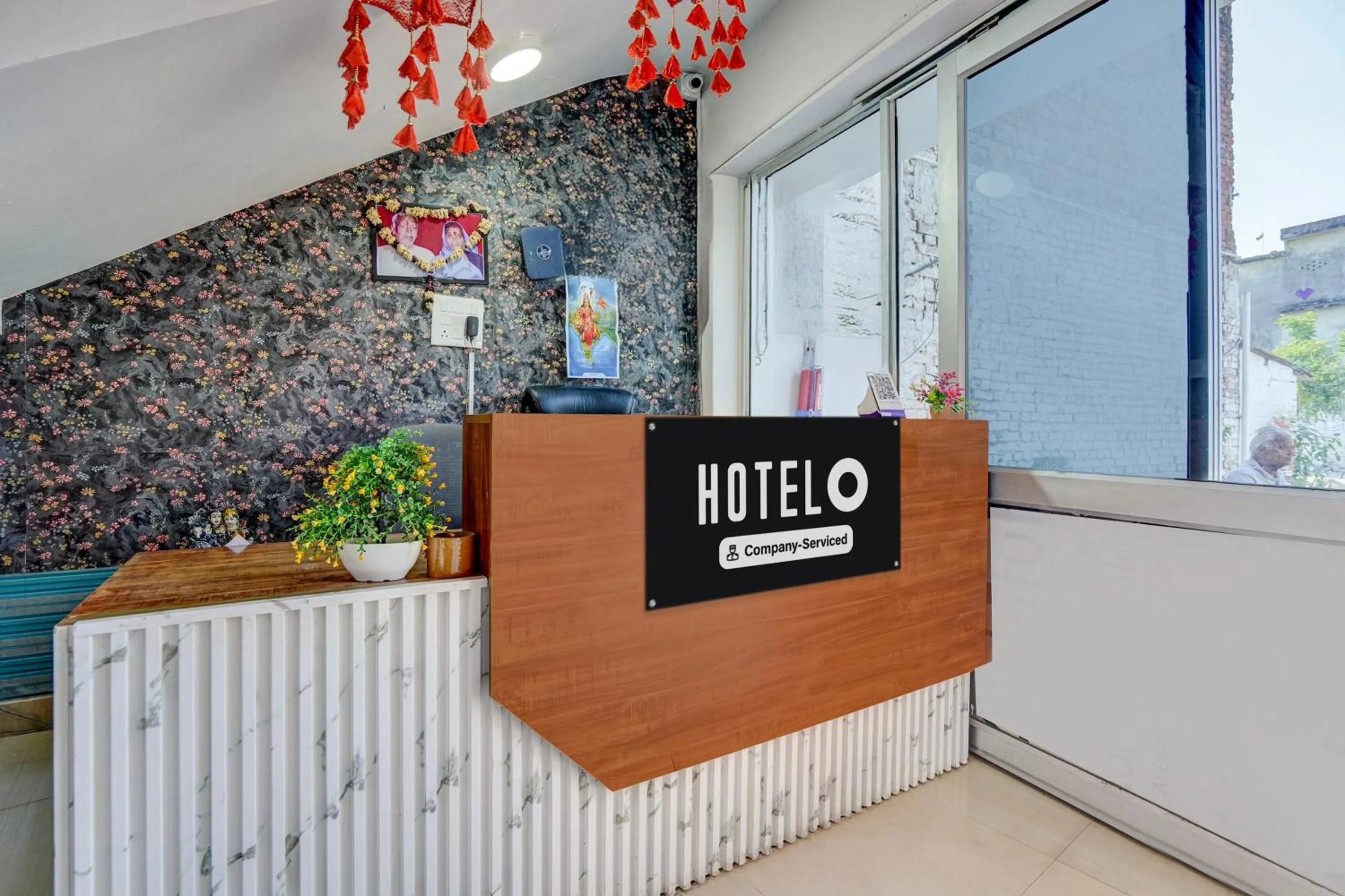 Lobby or reception in Hotel O Ramaland Homestay