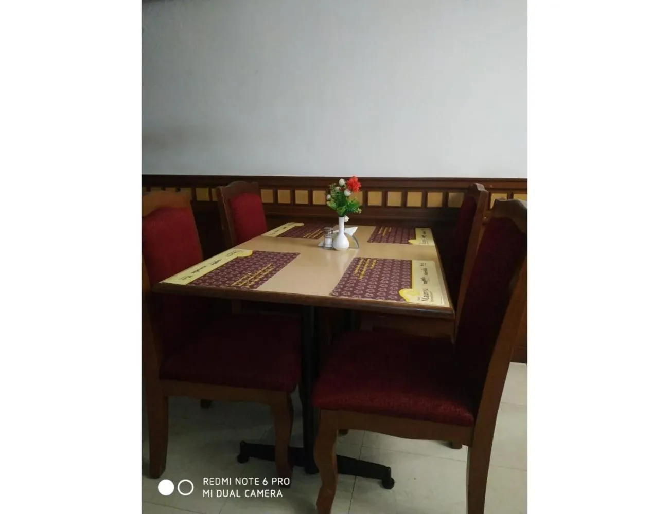 Living room in Hotel Maurya International, Chennai