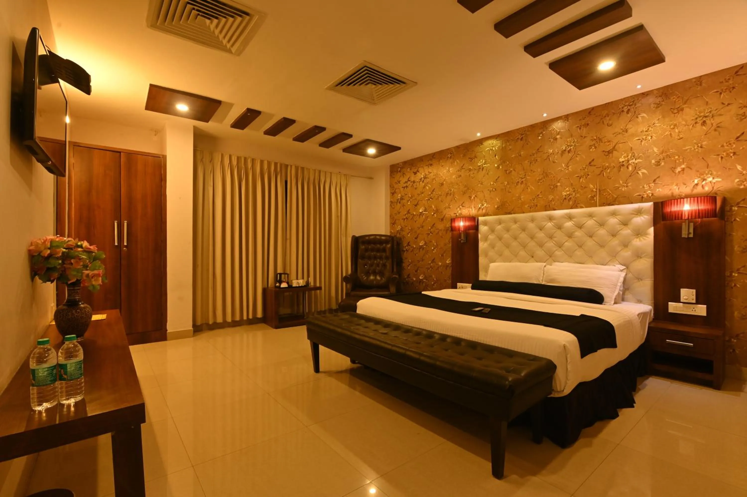 Bed in THE DAWN HOTEL