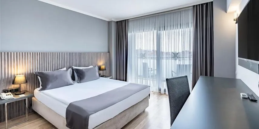 Bed in Odelia Resort Hotel