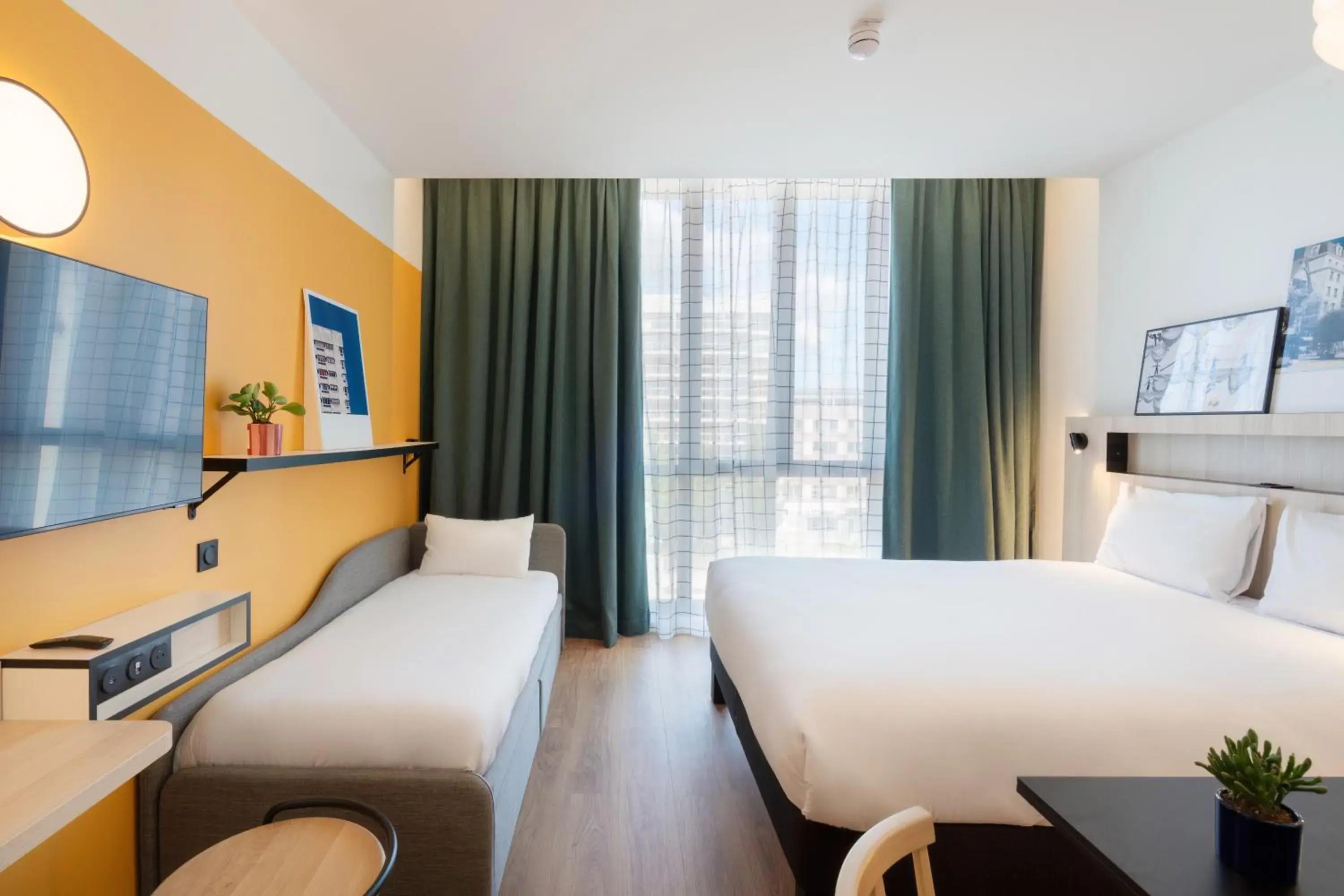 Studio (3 Adults) in Aparthotel Adagio Access Rouen Centre Cathédrale Studio (3 Adults) in Aparthotel Adagio Access Rouen Centre Cathédrale