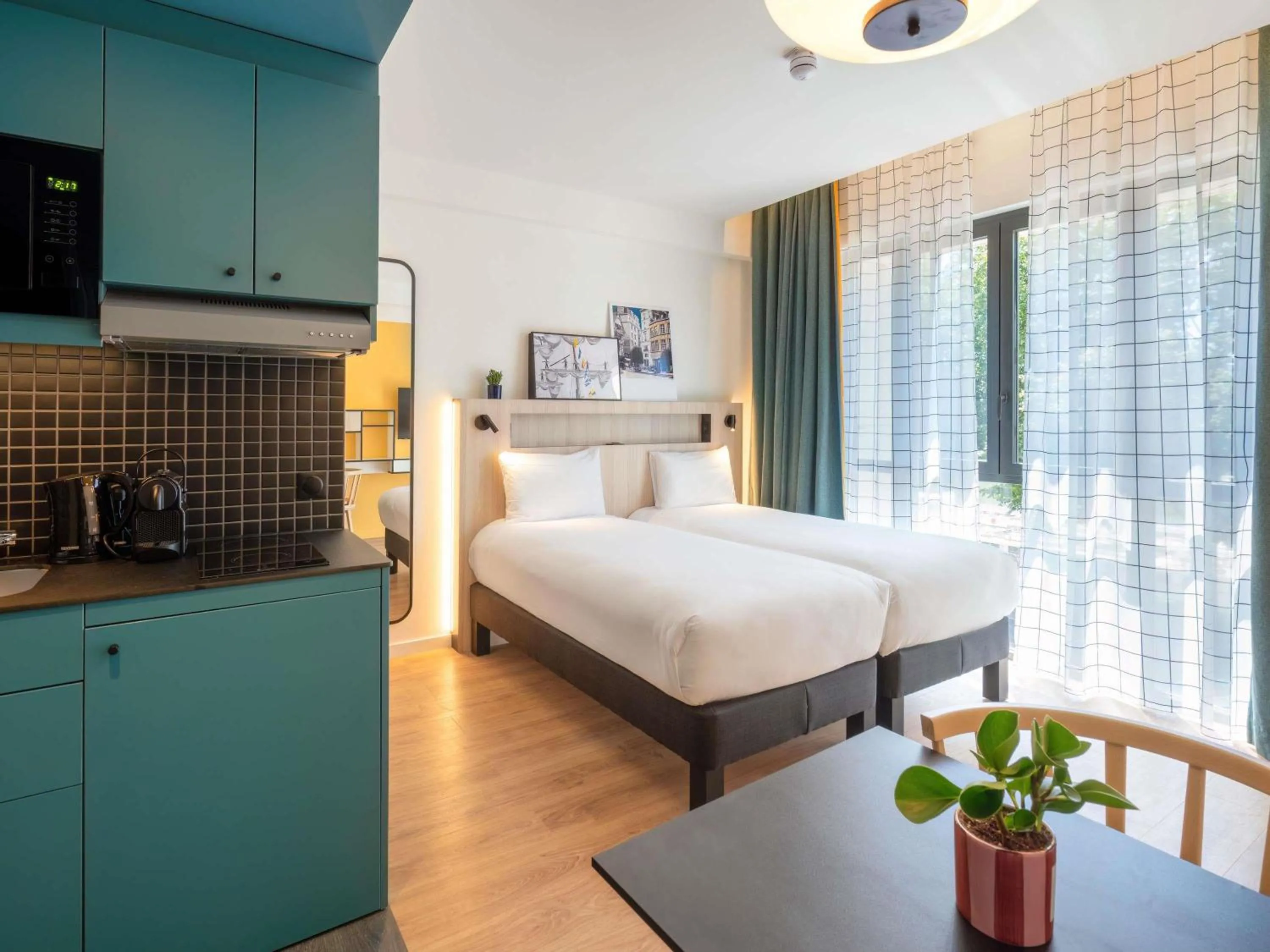 Bedroom, Bed in Aparthotel Adagio Access Rouen Centre Cathédrale