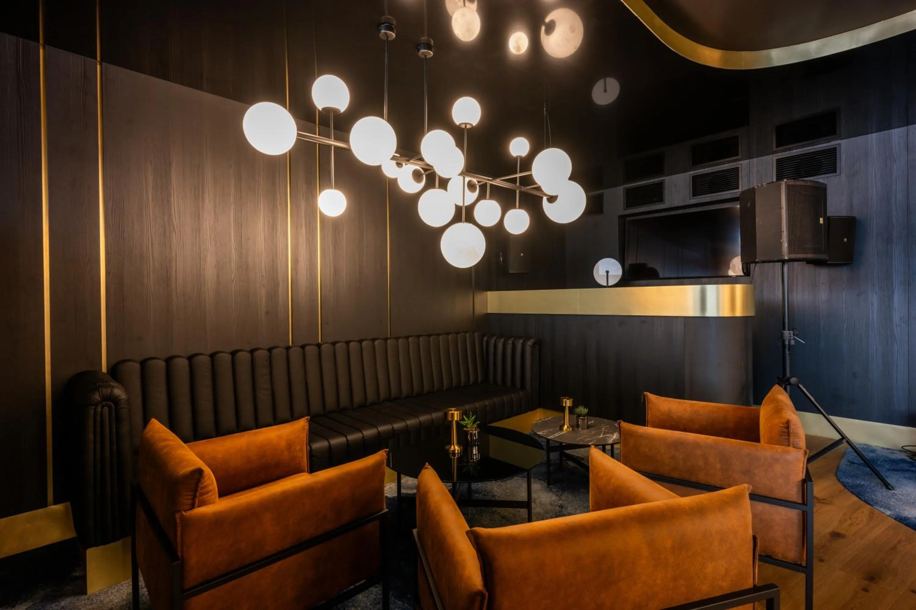 Lounge or bar in Mercure Szczyrk Resort