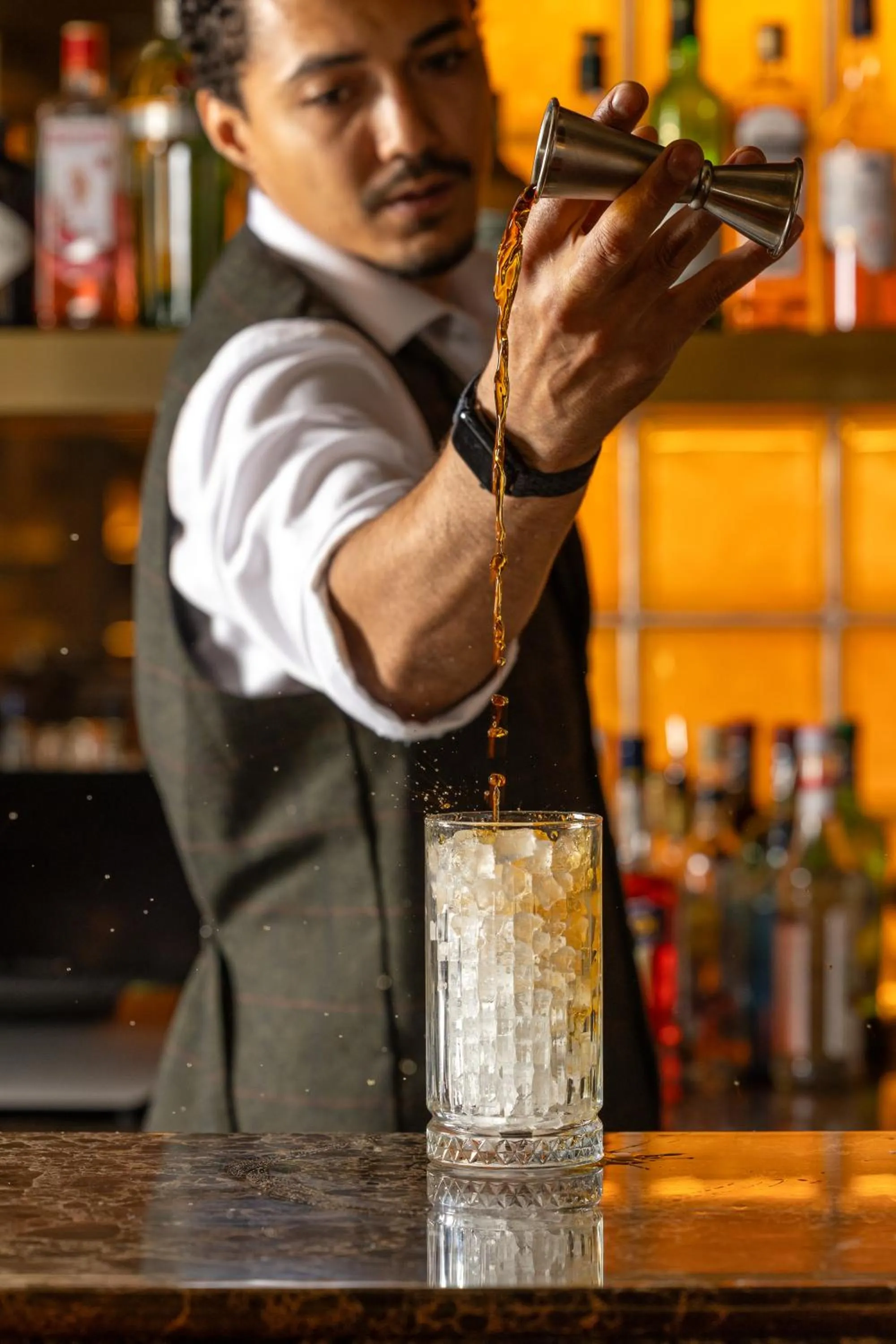 Lounge or bar in Mercure London Earls Court