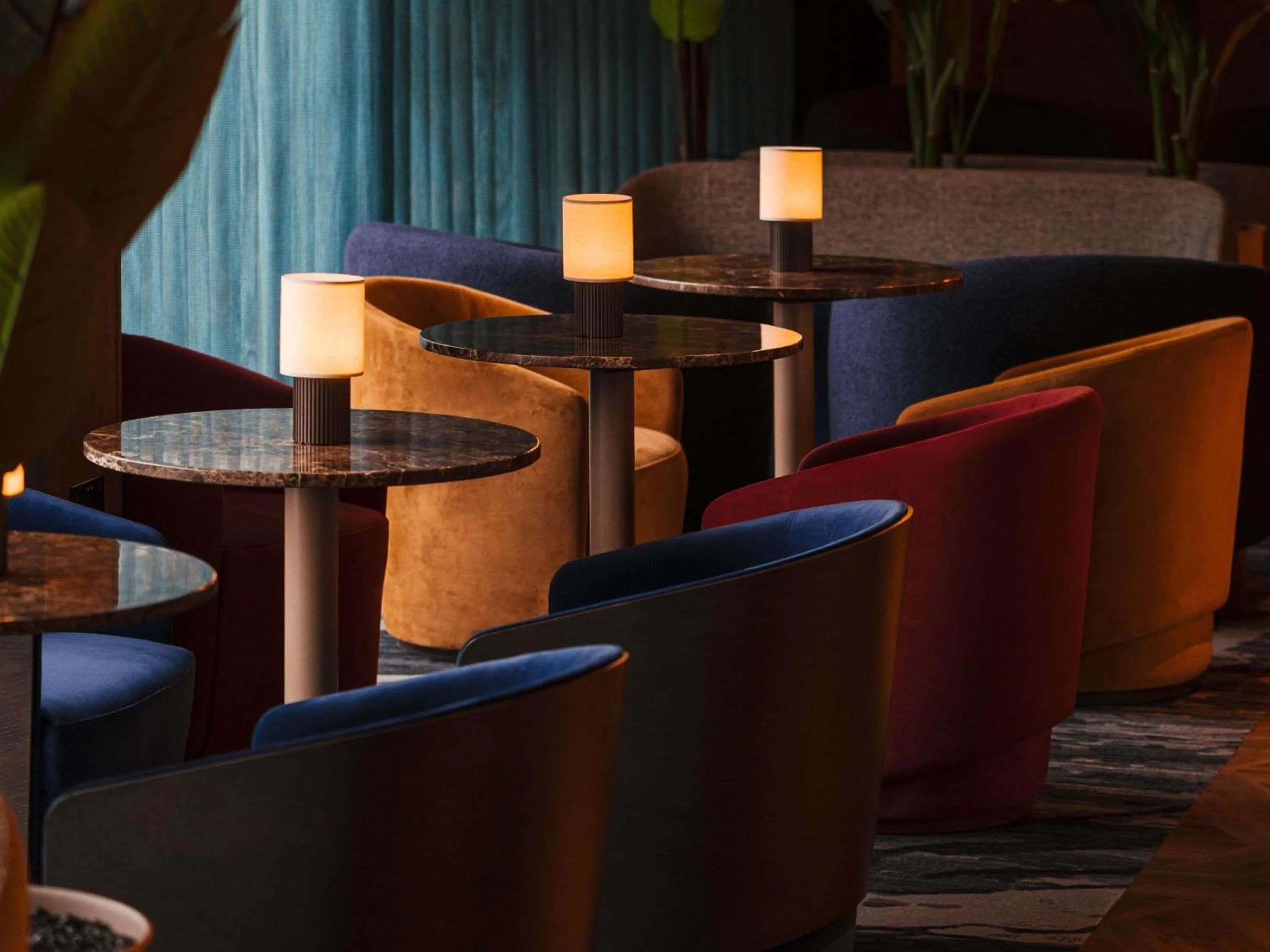 Lounge or bar in Mercure London Earls Court