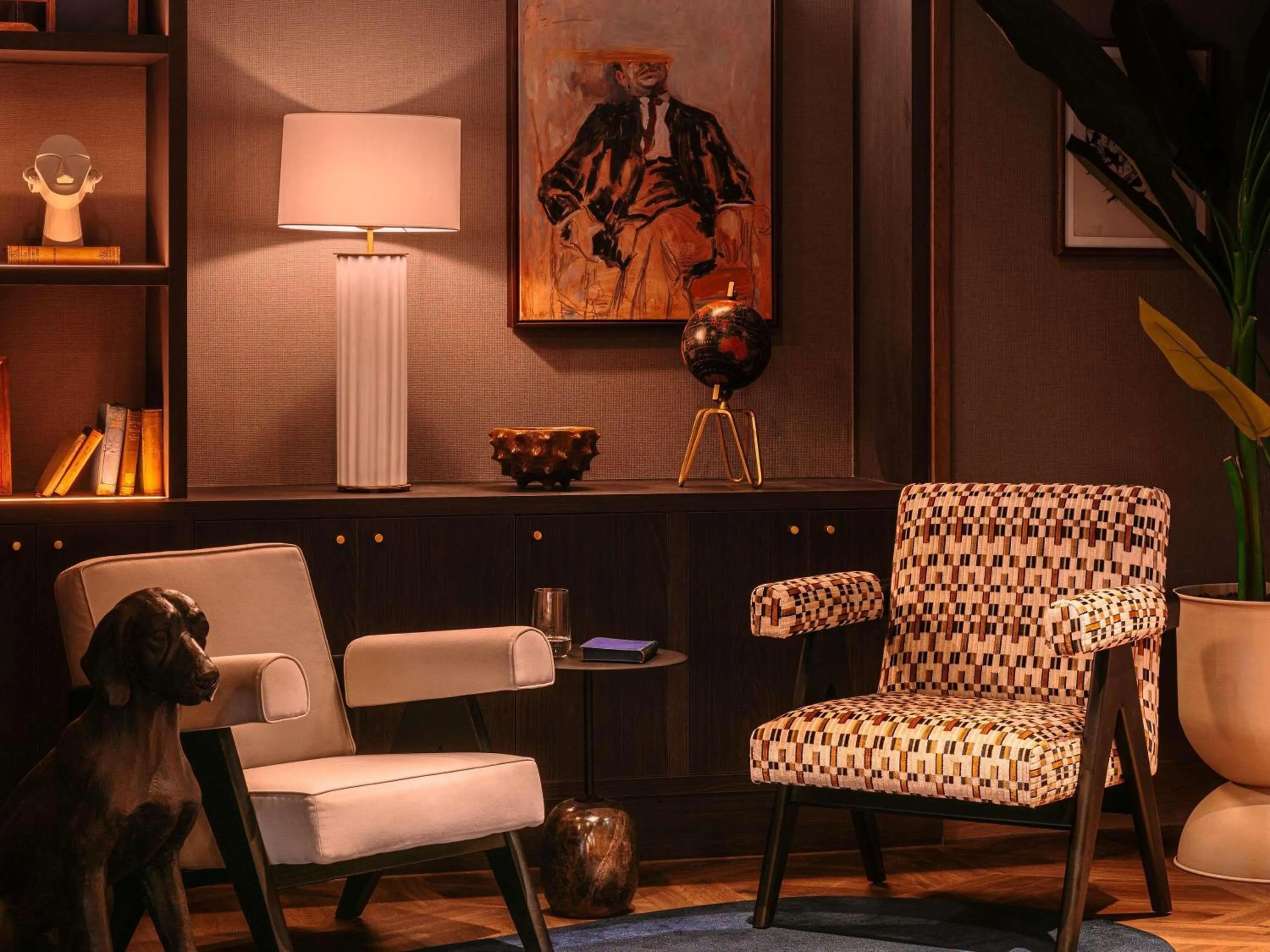 Lounge or bar in Mercure London Earls Court