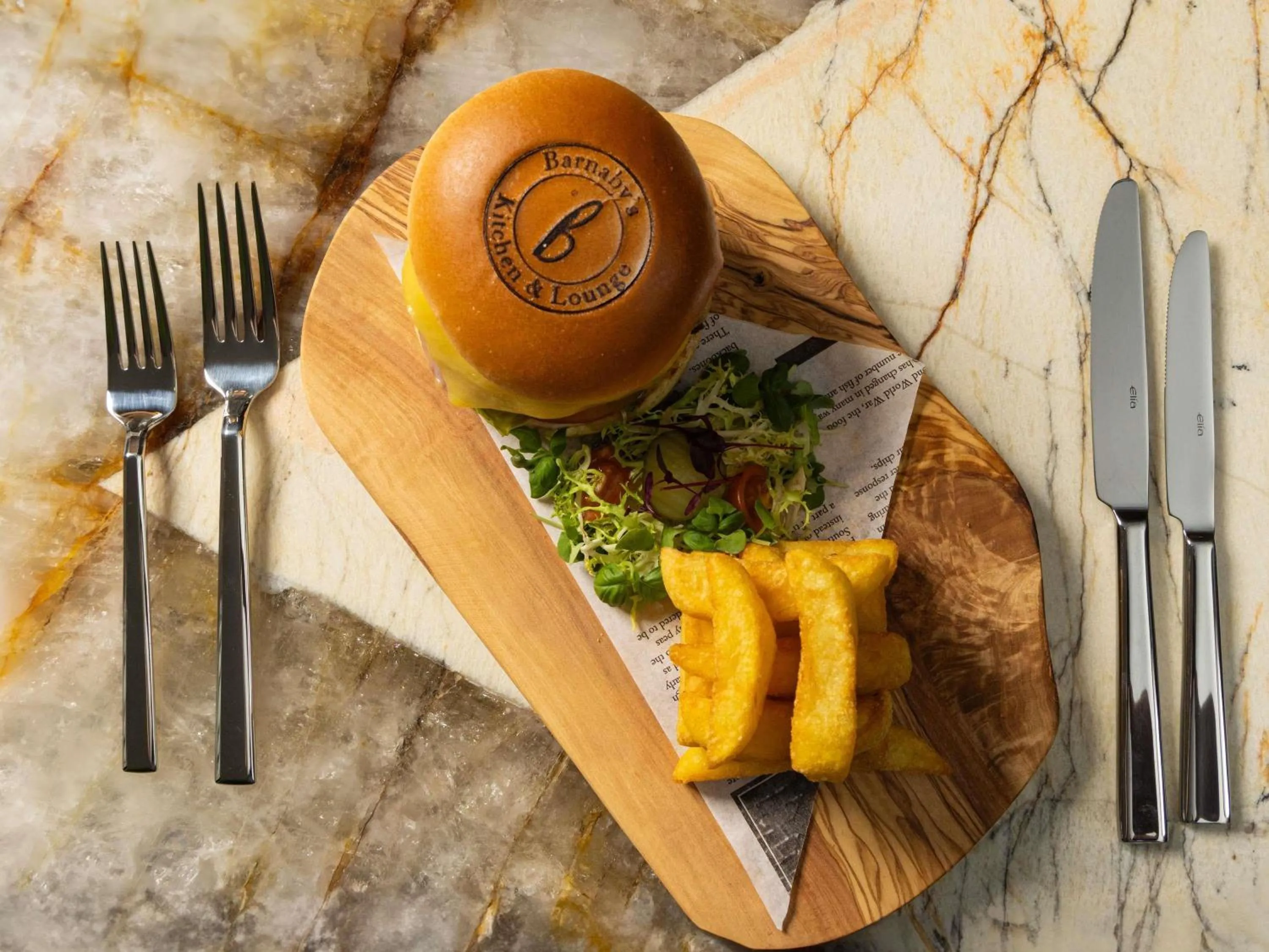 Restaurant/places to eat in Mercure London Earls Court