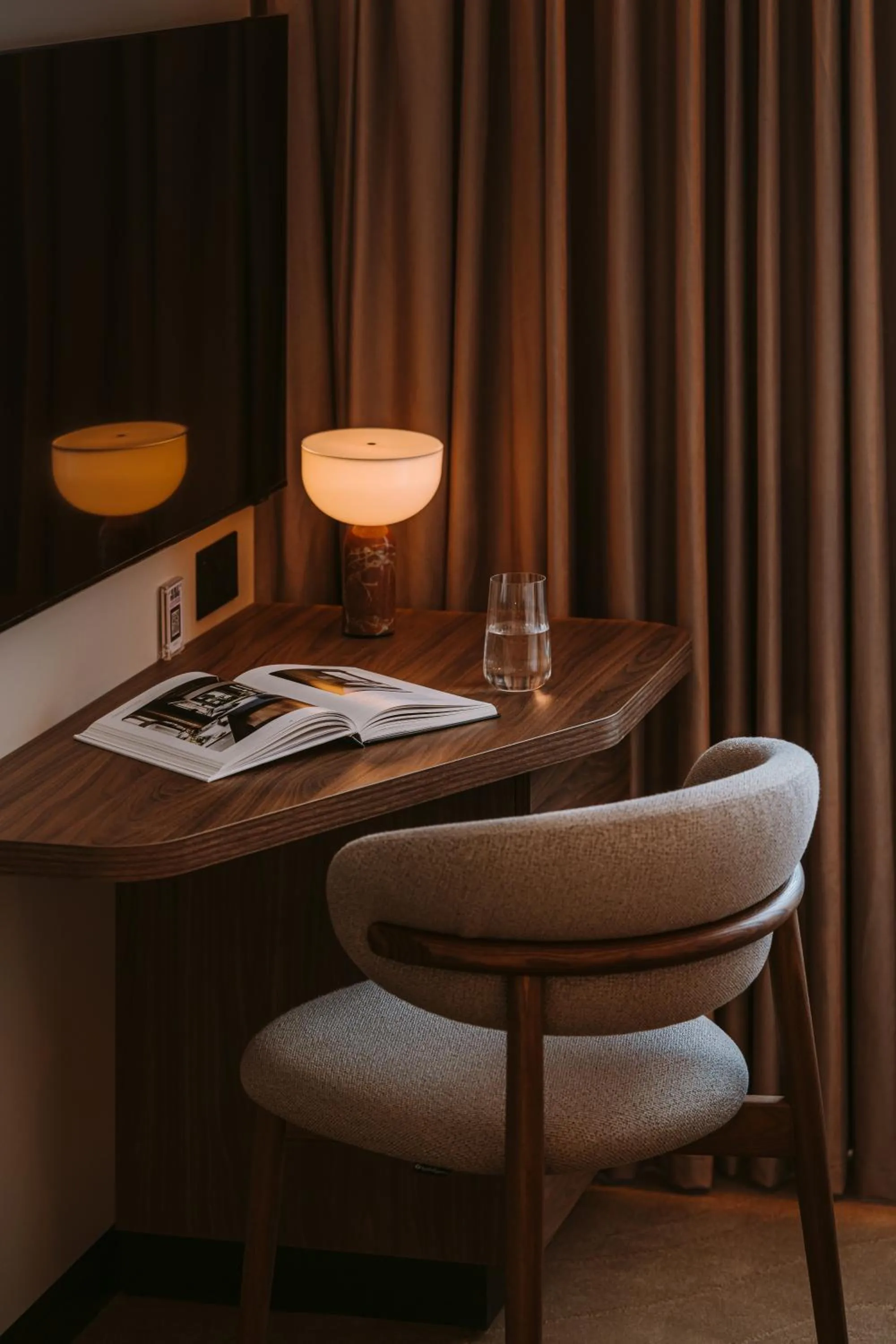 Area and facilities in Mercure London Earls Court