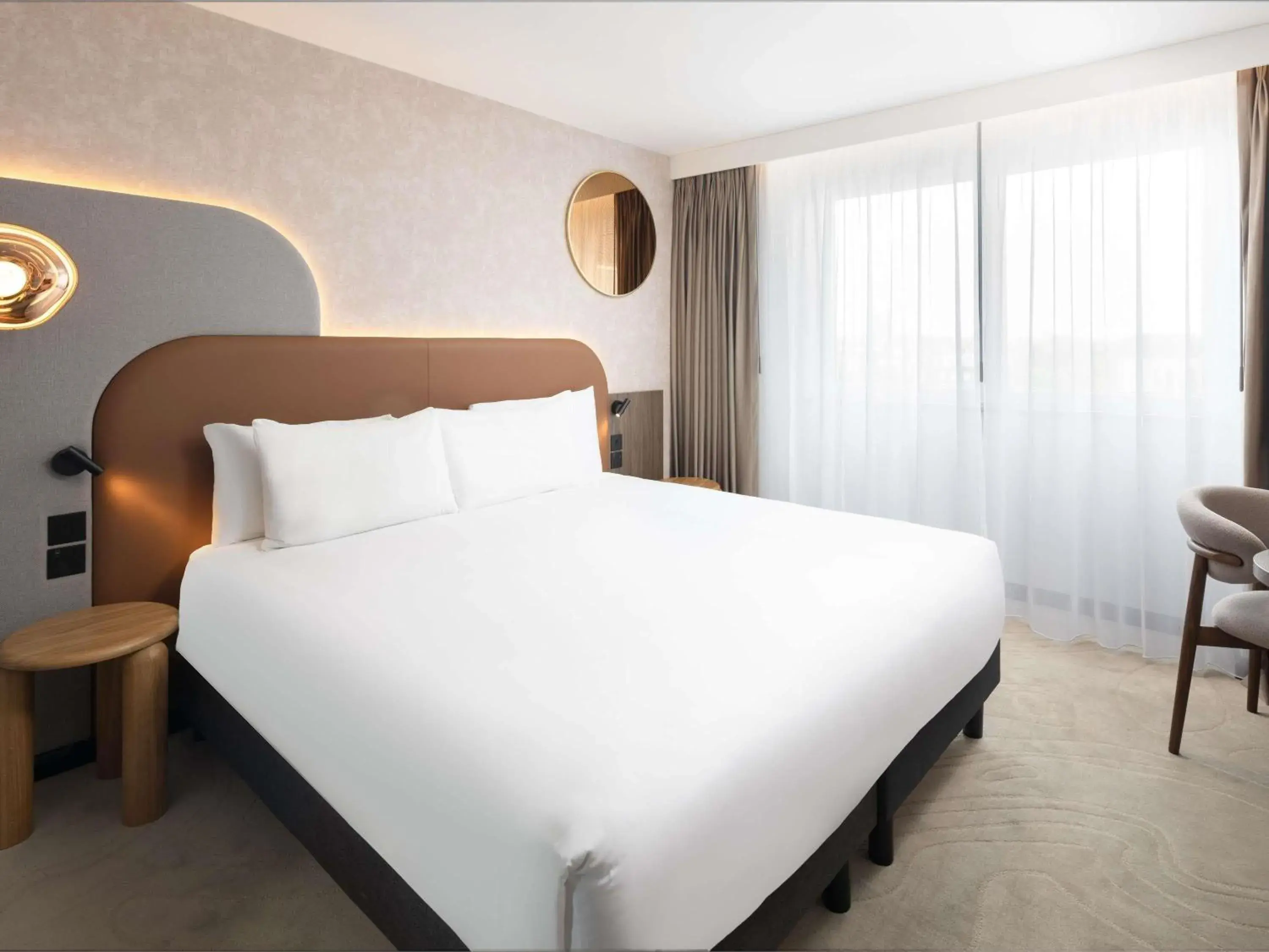 Classic Twin Room with Rainfall Shower in Mercure London Earls Court Classic Twin Room with Rainfall Shower in Mercure London Earls Court