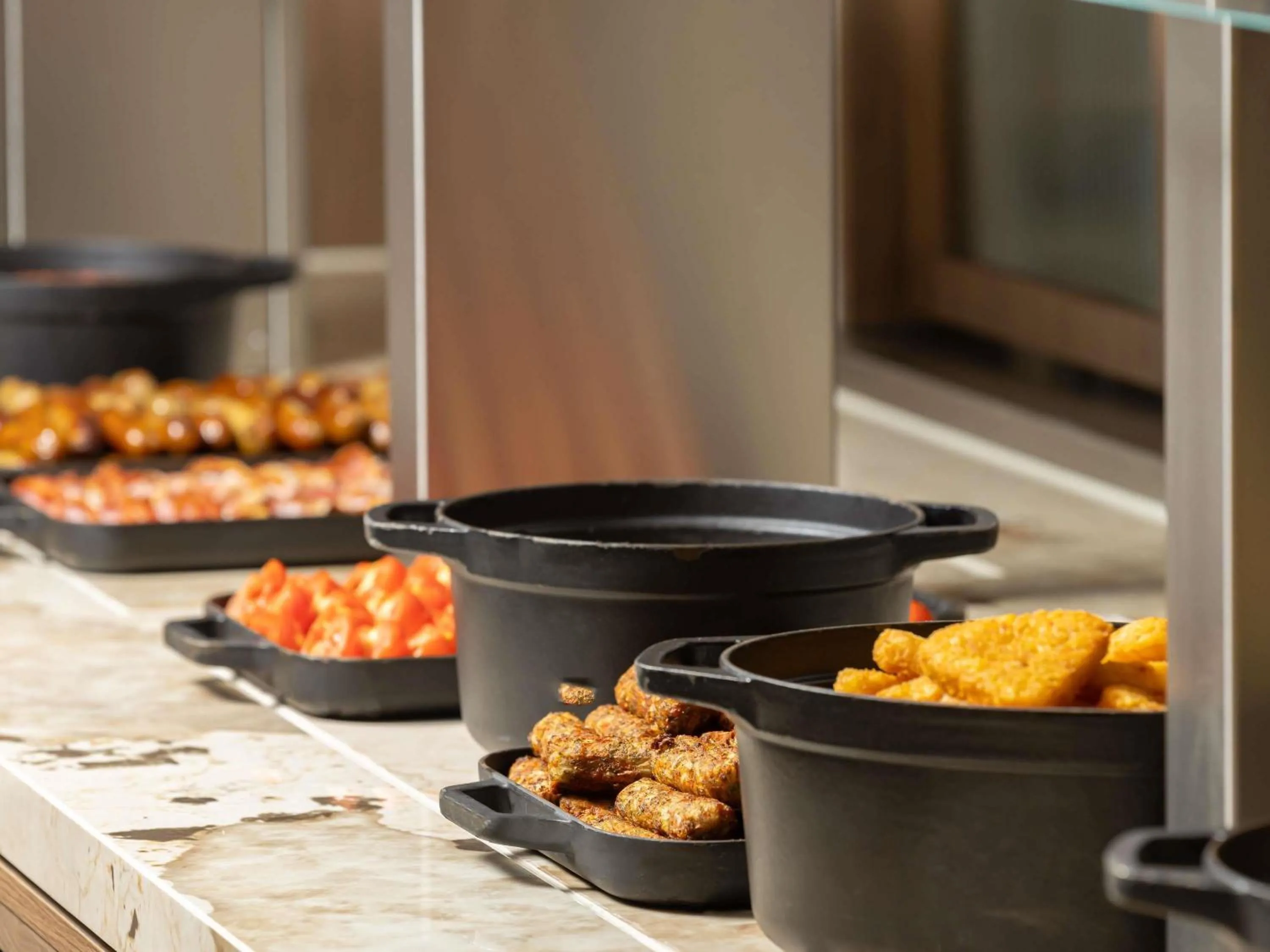 Breakfast in Mercure London Earls Court