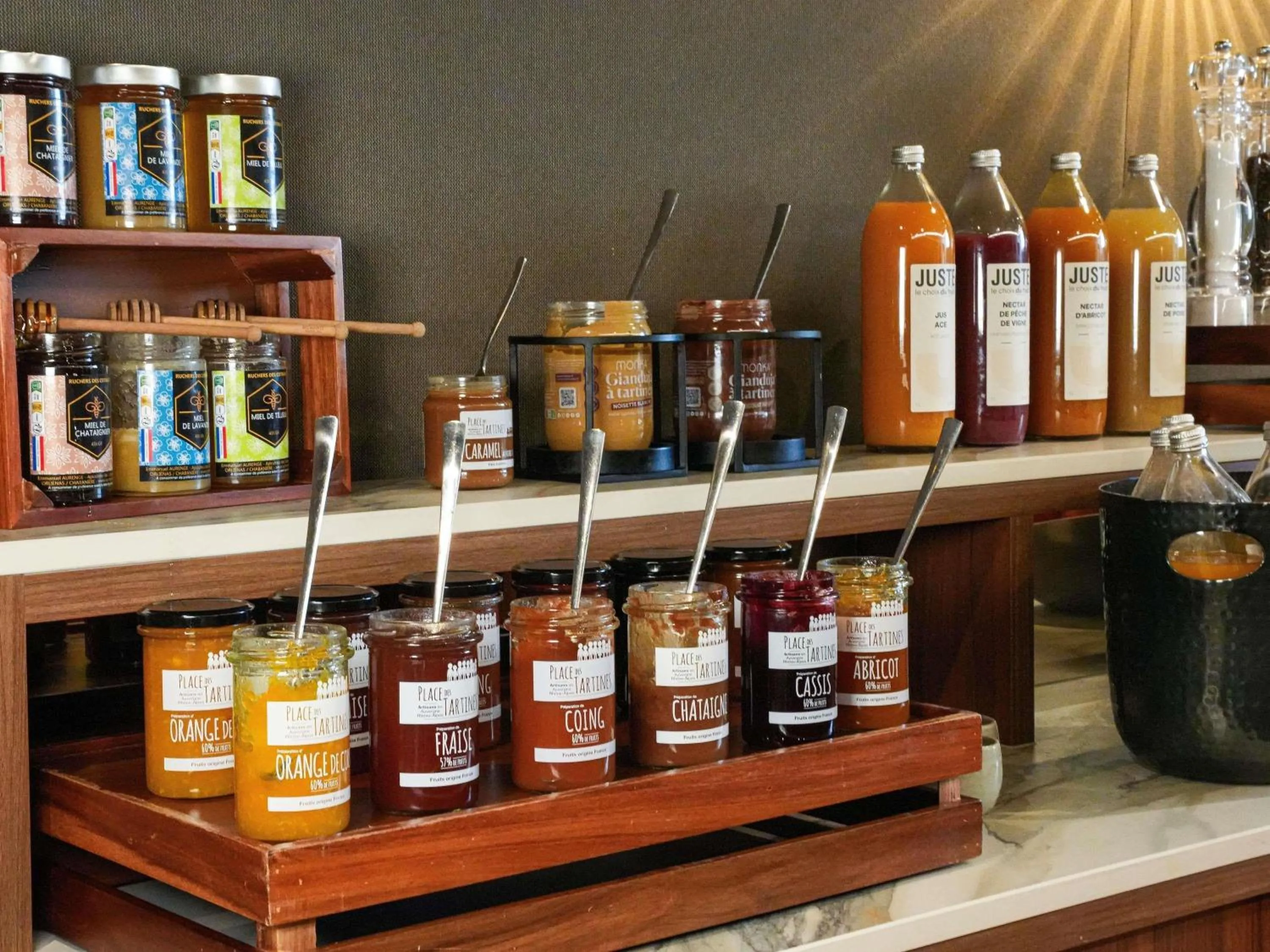 Breakfast in Hôtel Fort St Laurent Lyon - Handwritten Collection