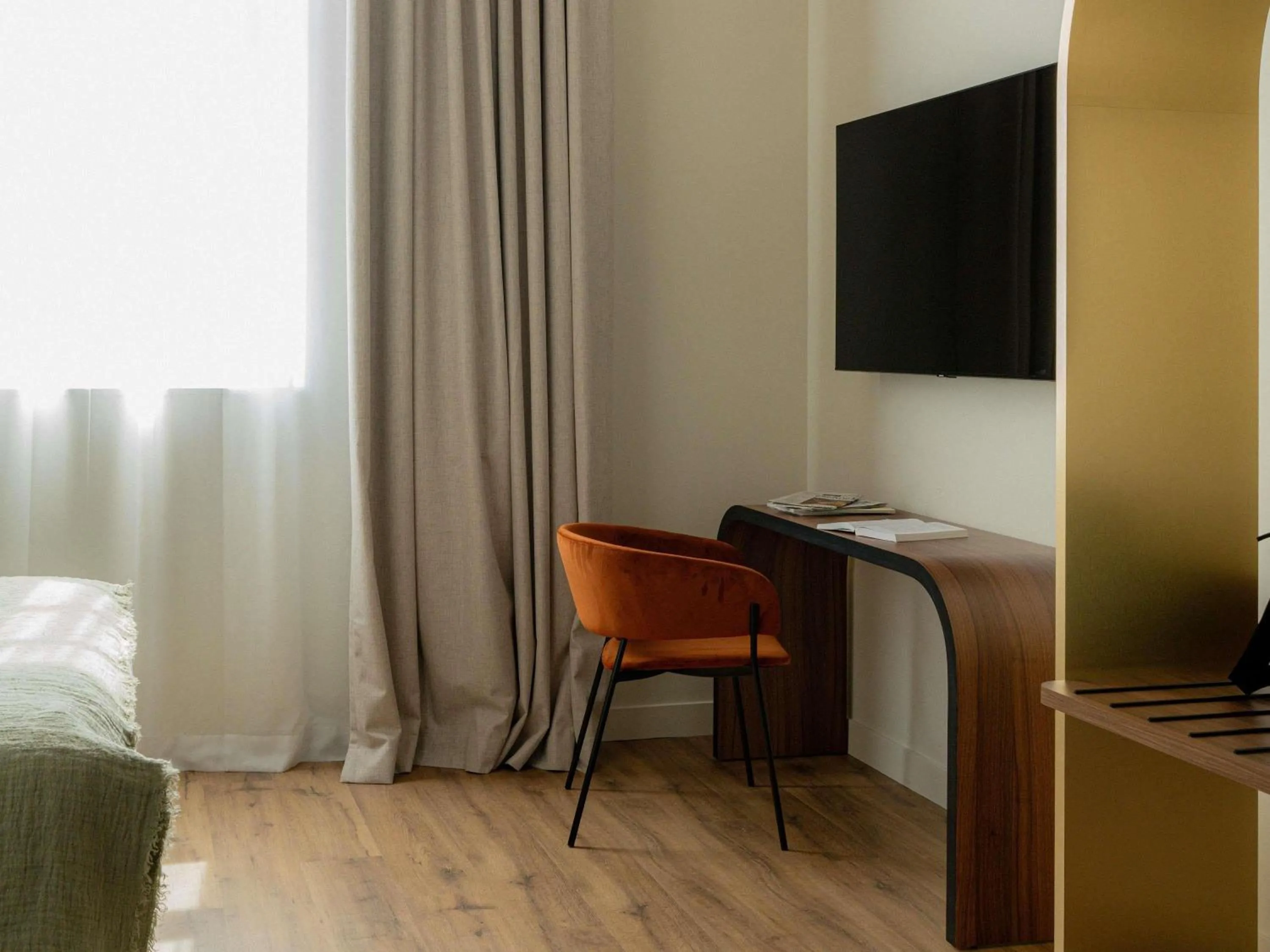 Bedroom in Hôtel Fort St Laurent Lyon - Handwritten Collection