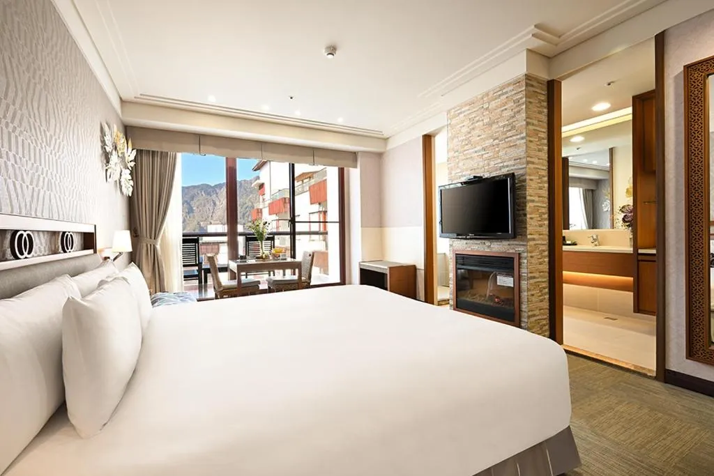 Bed in Alishan Hotel