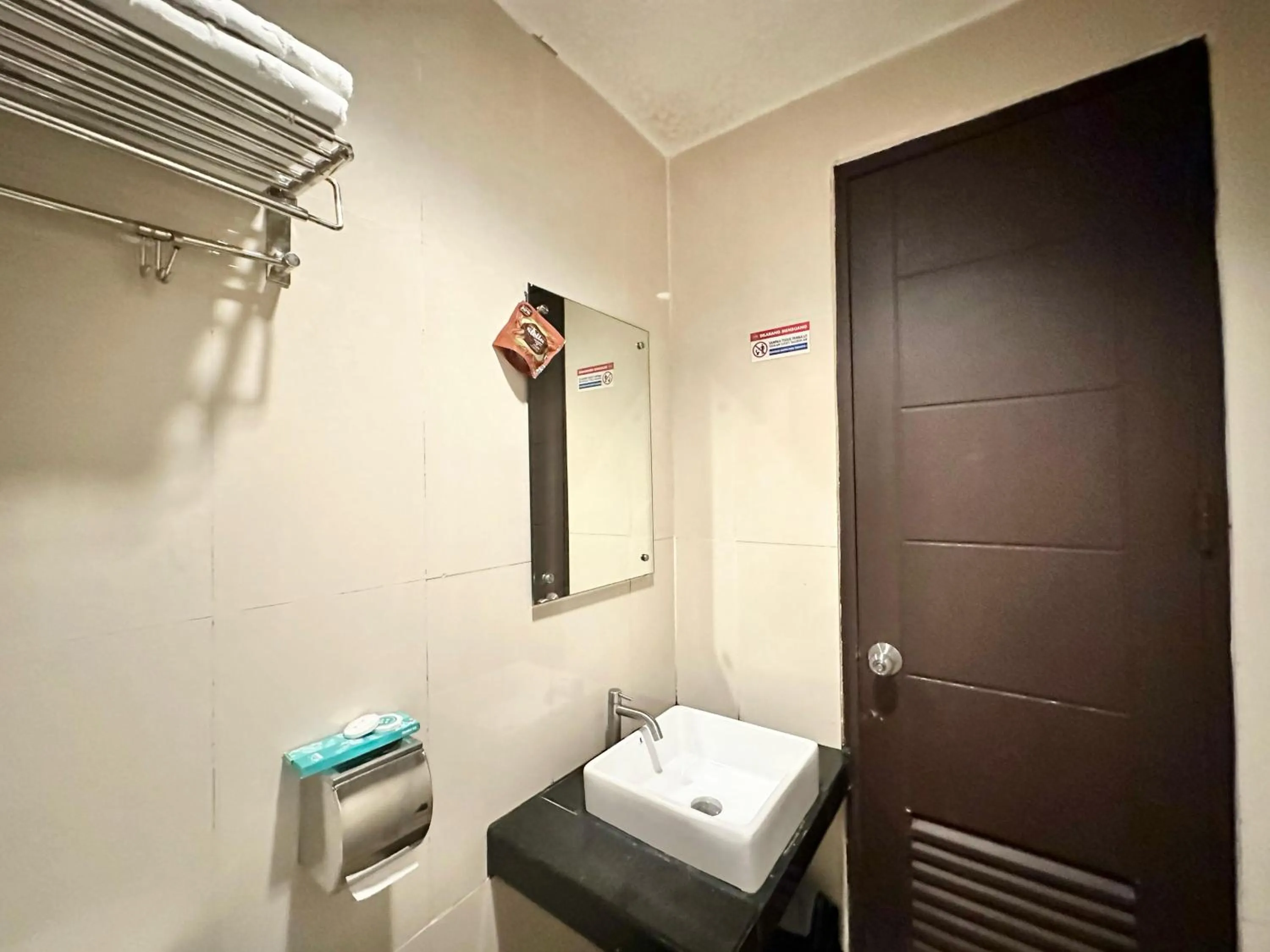 Bathroom in My Home Hotel Pontianak