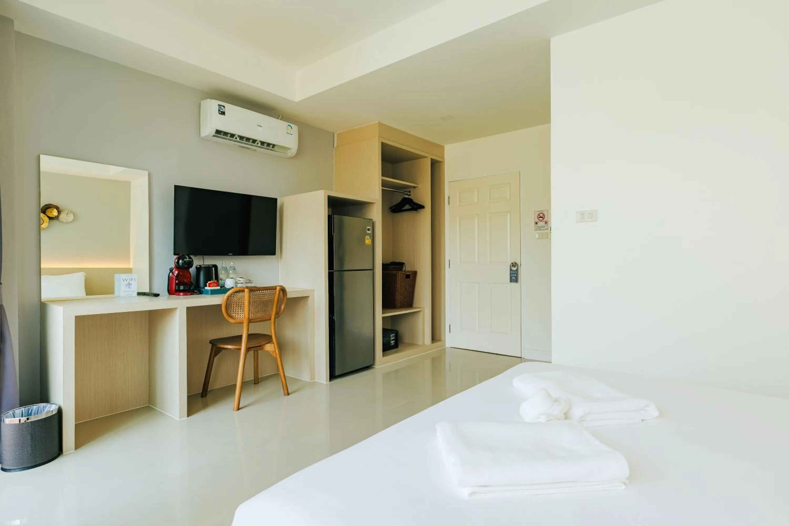 Bed in Kamala Havana Hotel and Cafe