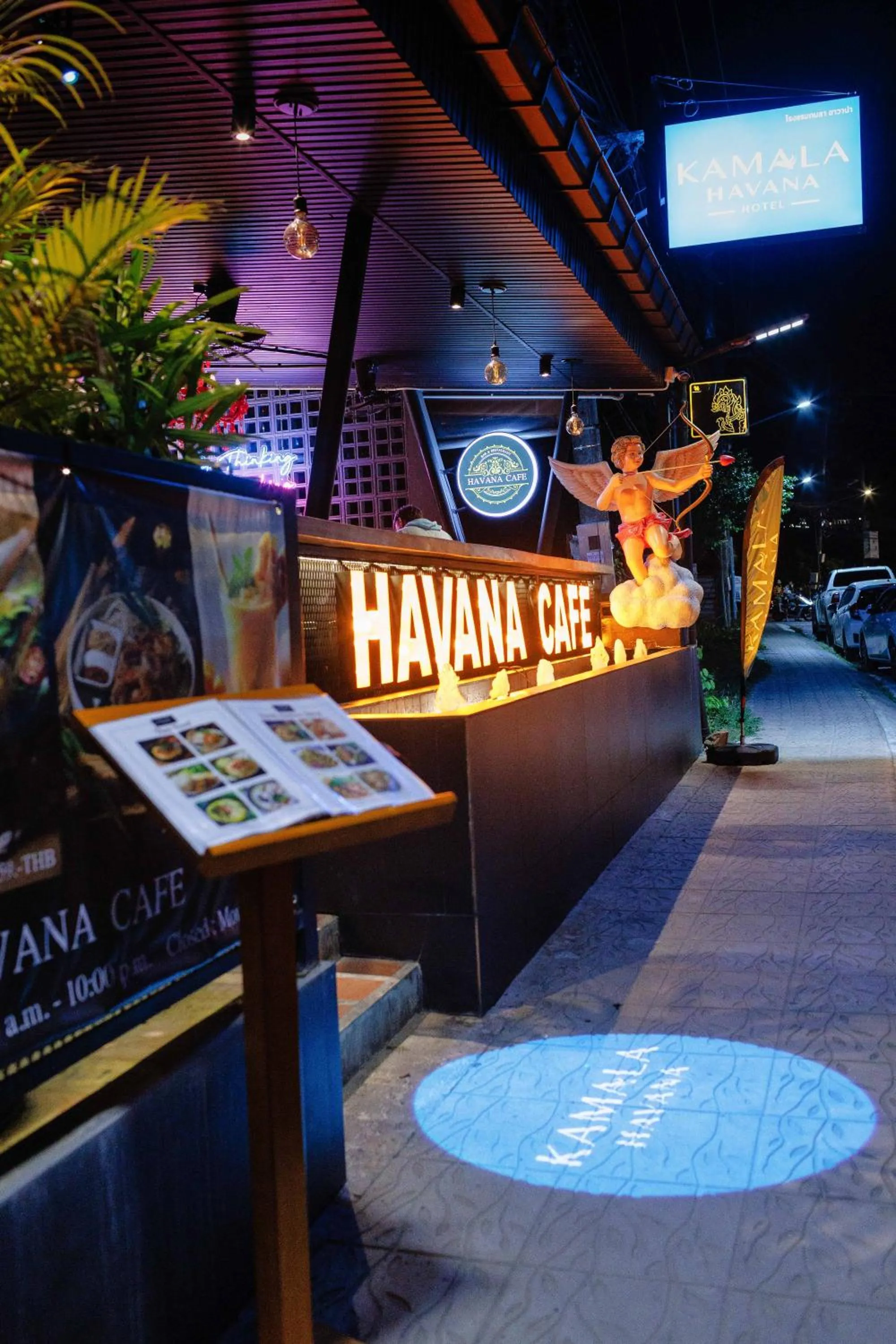 Restaurant/places to eat in Kamala Havana Hotel and Cafe