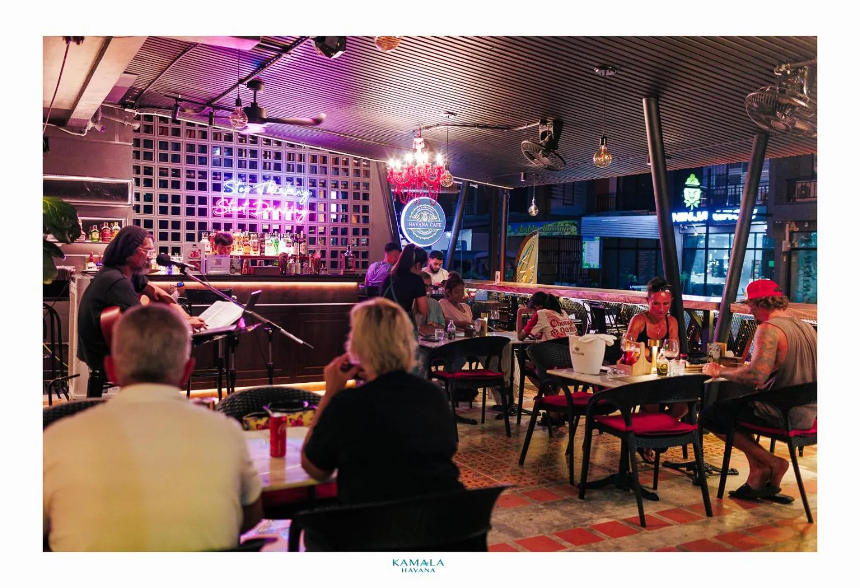 Restaurant/places to eat in Kamala Havana Hotel and Cafe