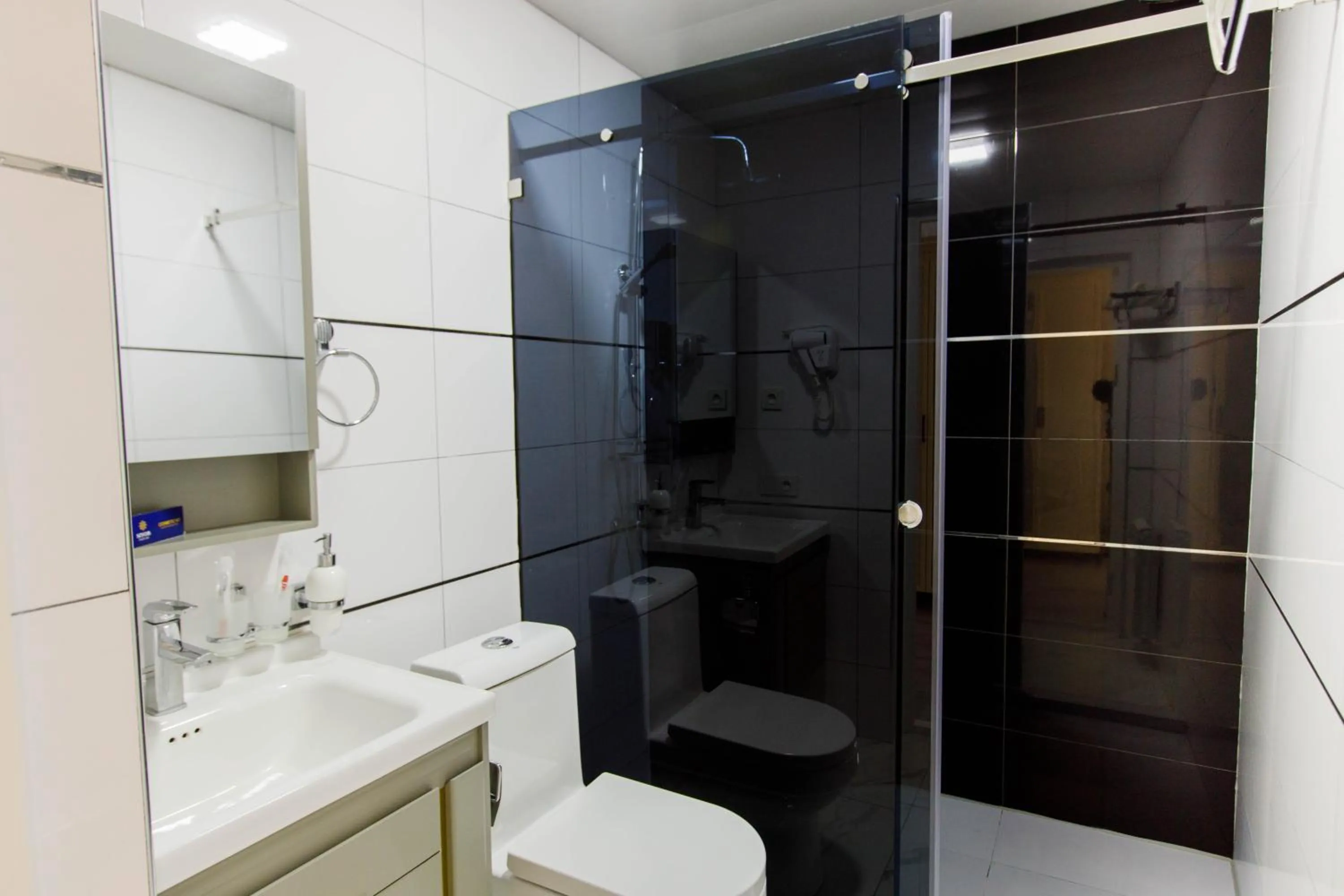 Shower in Hotel Dali Samarkand